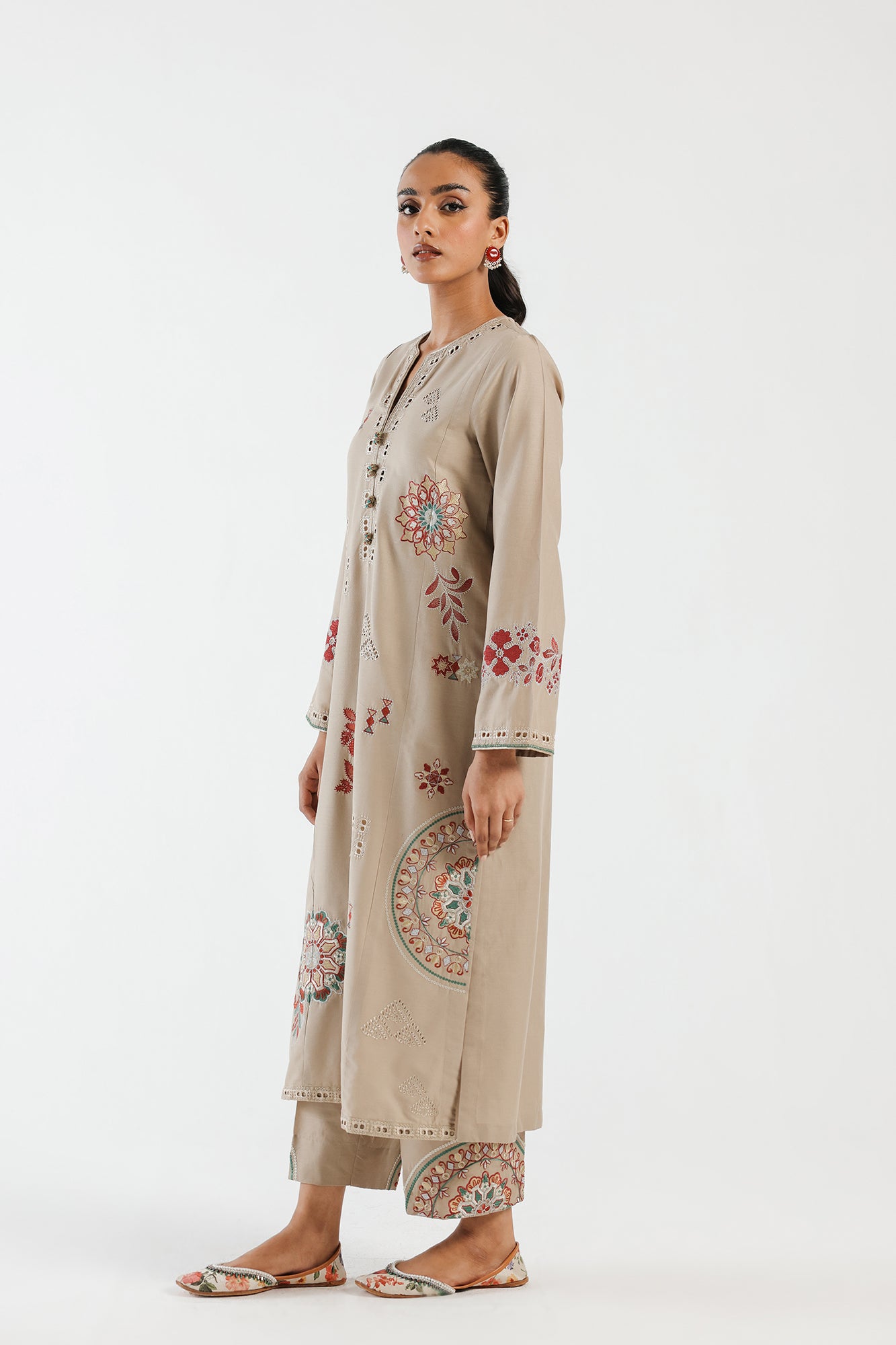 EMBROIDERED SUIT (E2421/103/113)
