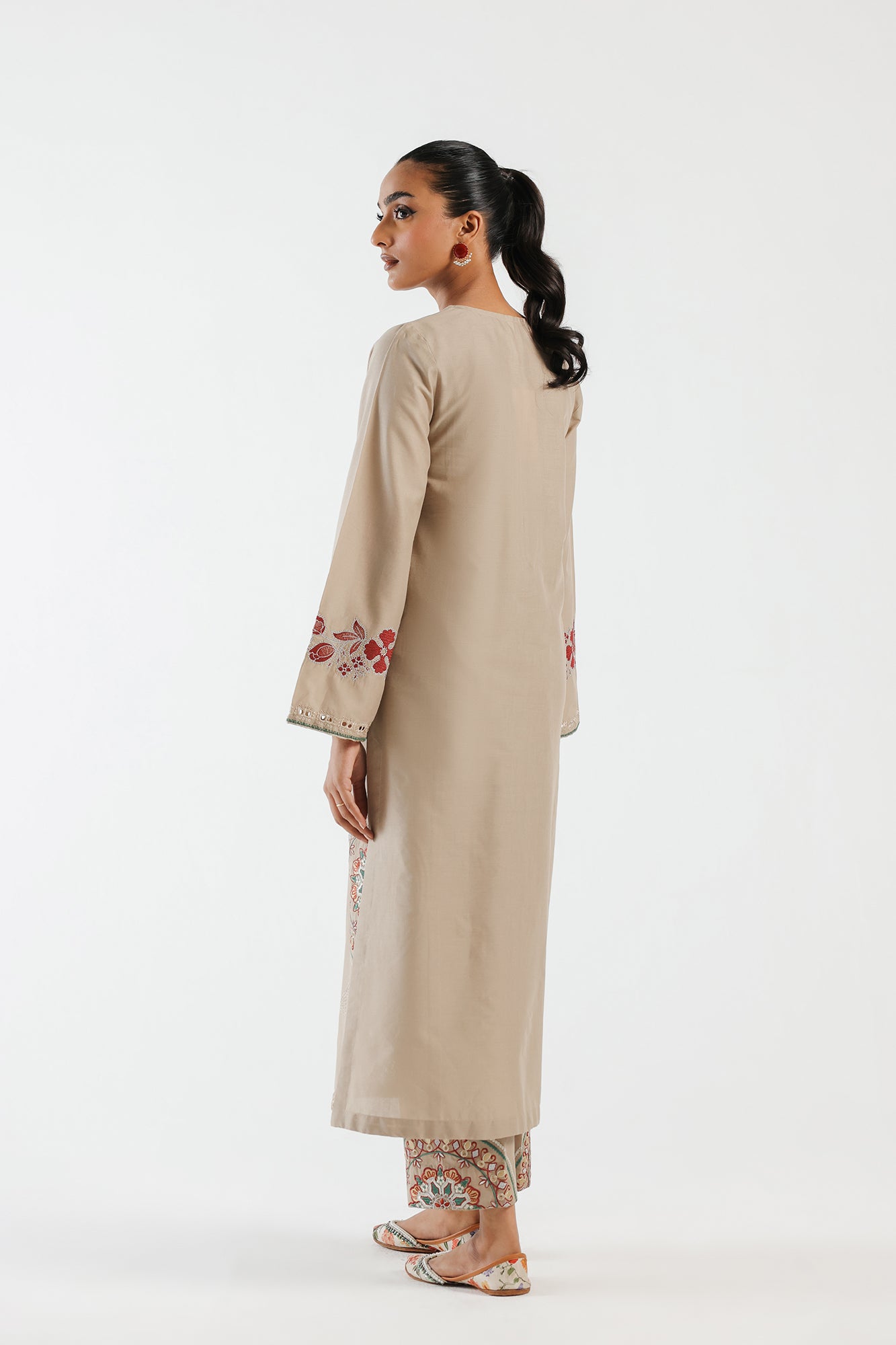 EMBROIDERED SUIT (E2421/103/113)