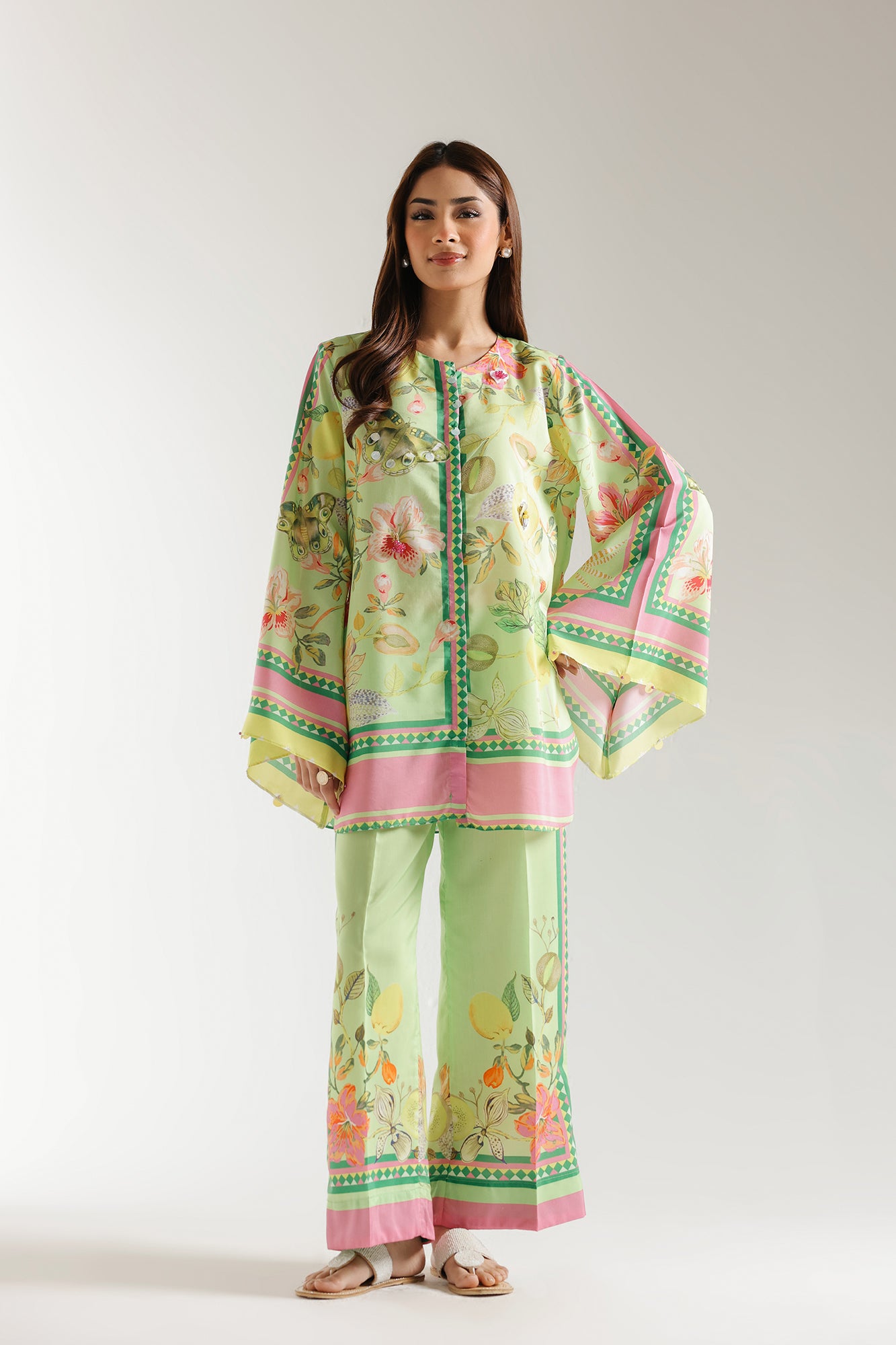 E2985/103/725 SUIT (E2985/103/725)