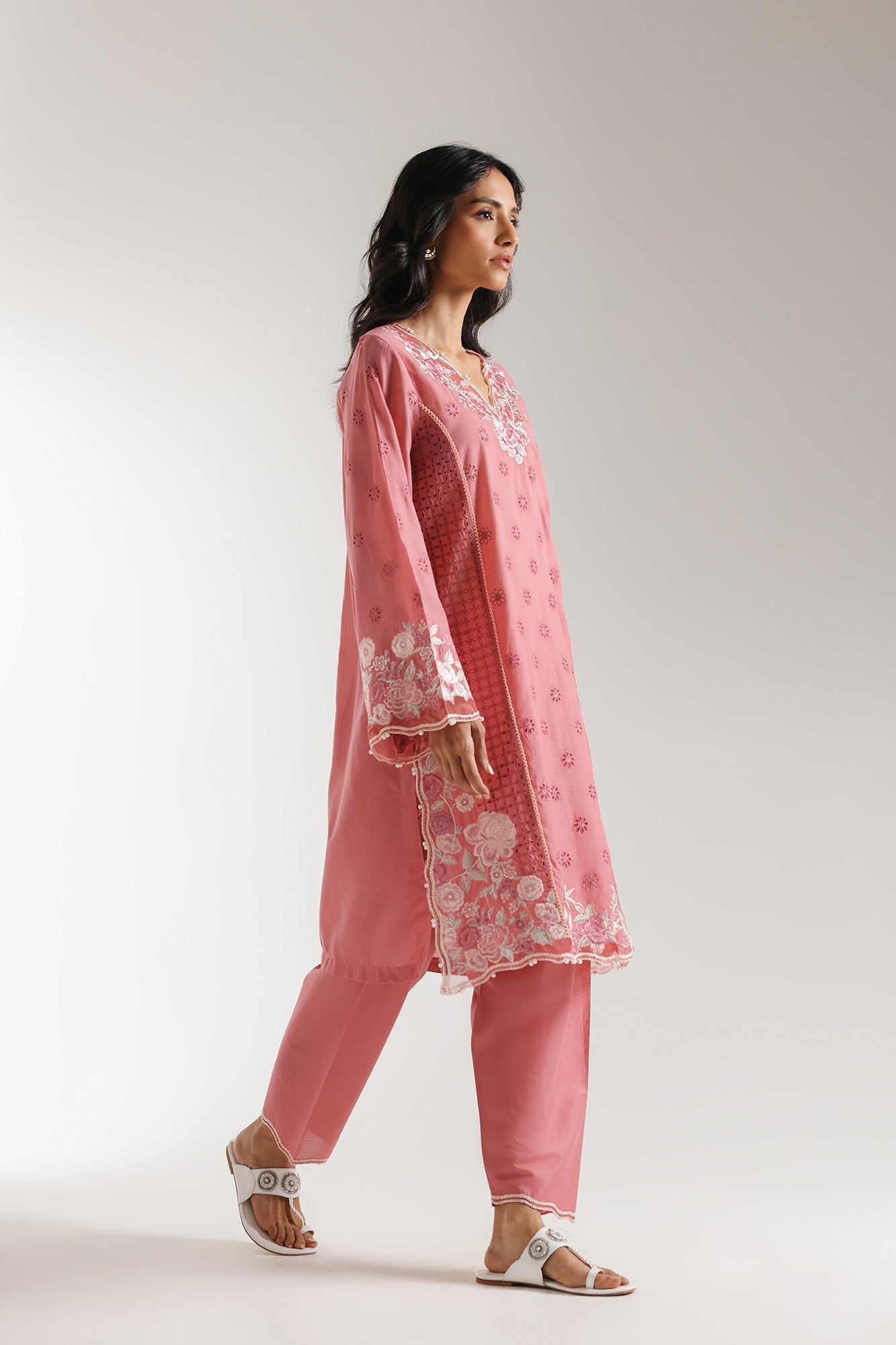 EMBROIDERED SUIT (E3043/103/527)