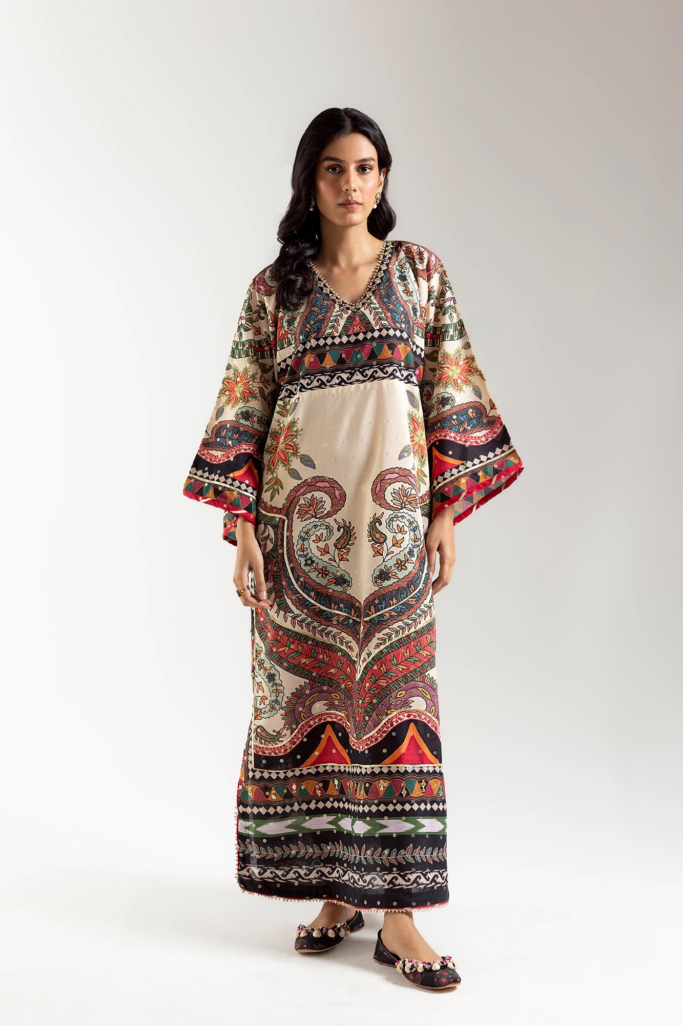 EMBROIDERED KAFTAN (E3072/103/227)