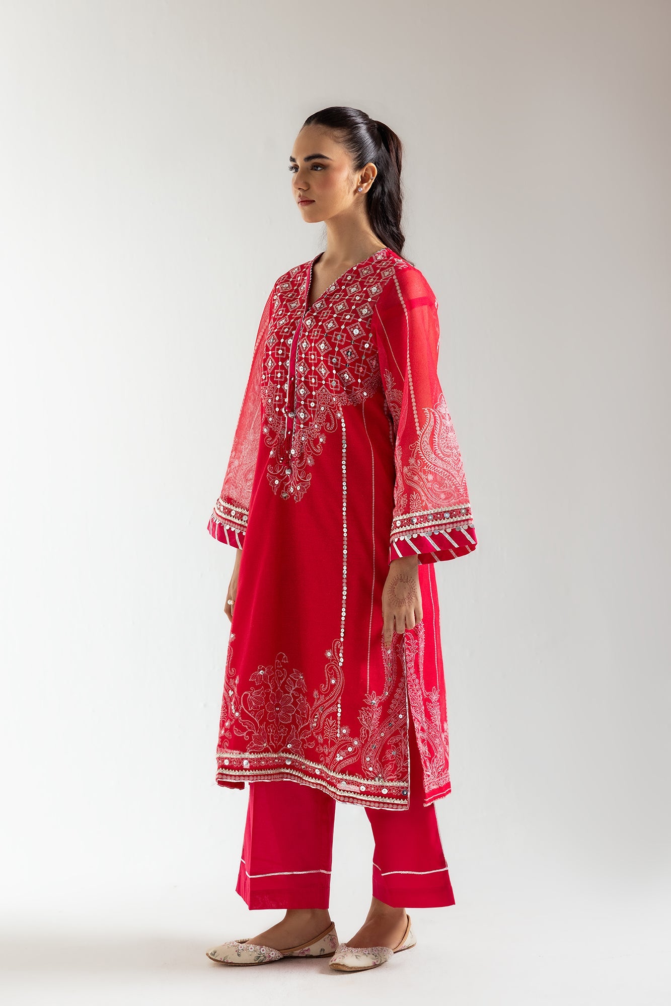 EMBROIDERED SUIT (E3076/103/418)