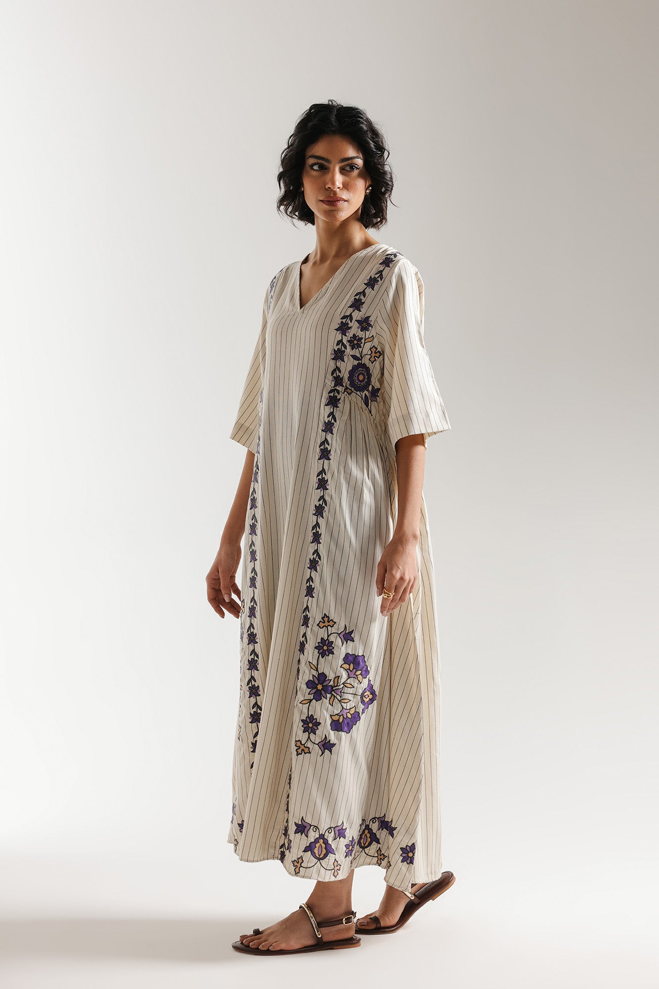 DRESS (E3084/108/002)