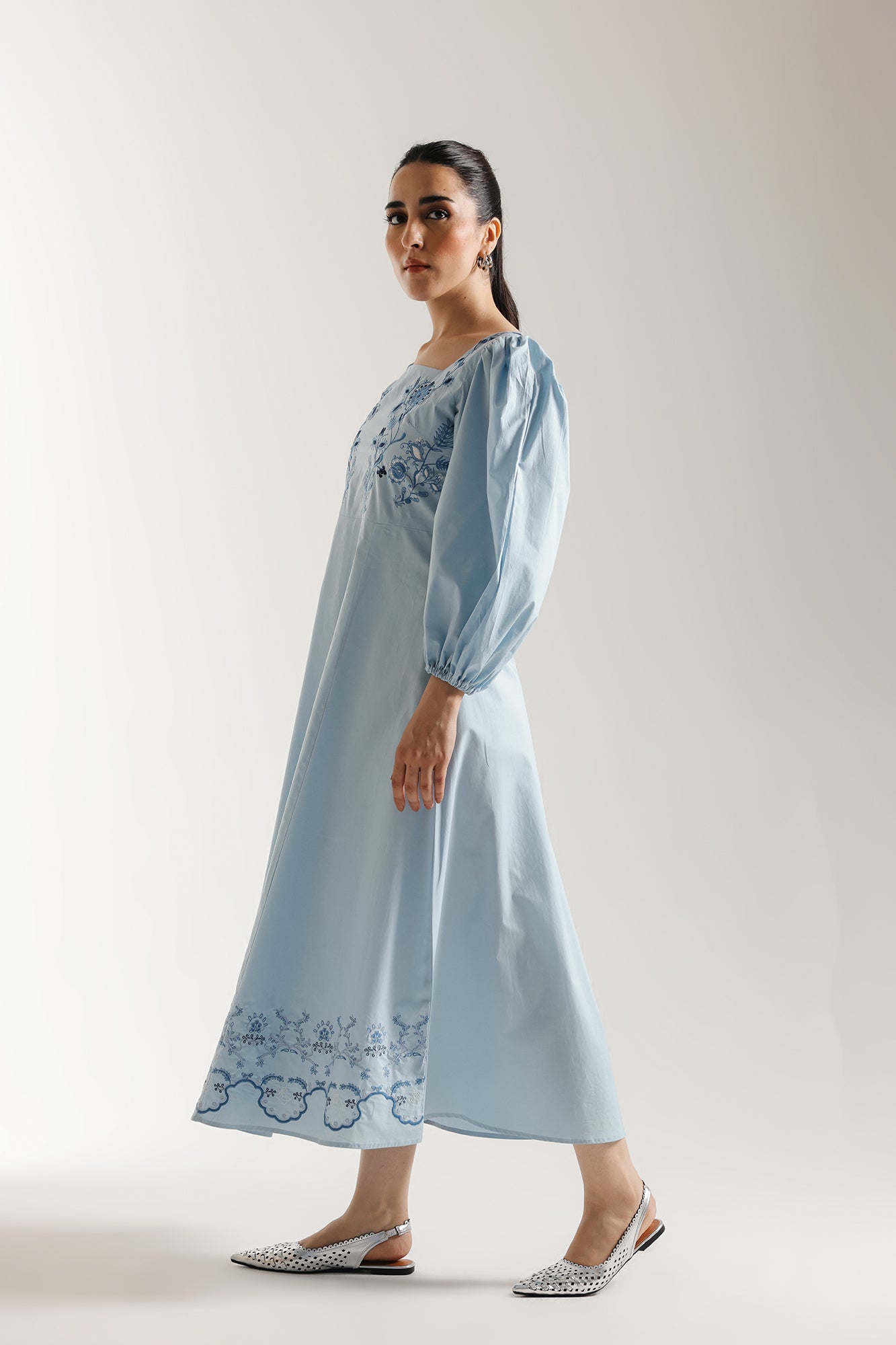 DRESS (E3089/108/611)