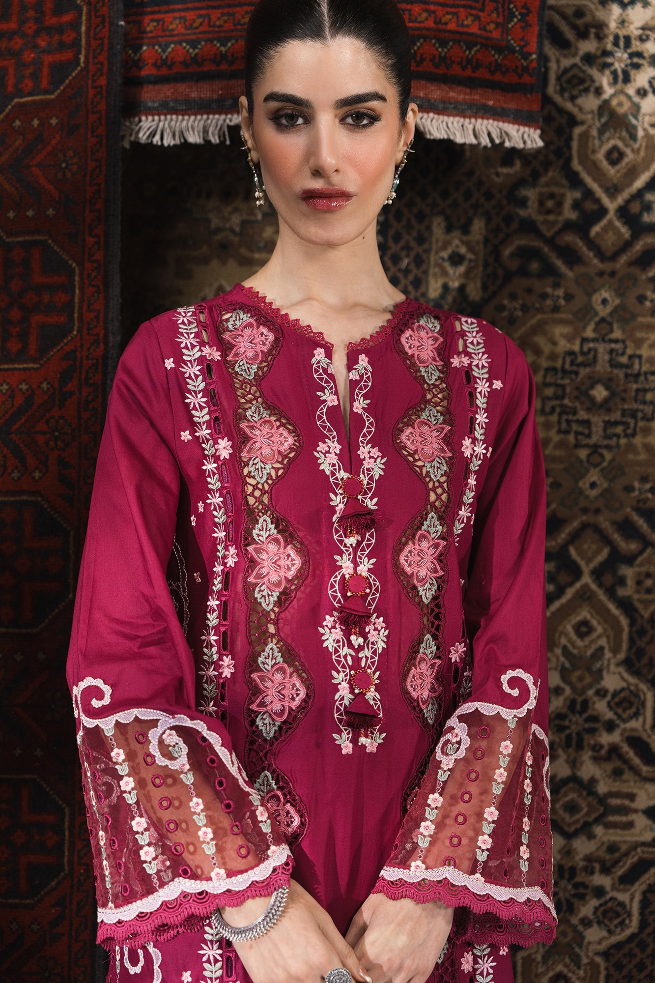 EMBROIDERED SUIT (E3118/103/521)