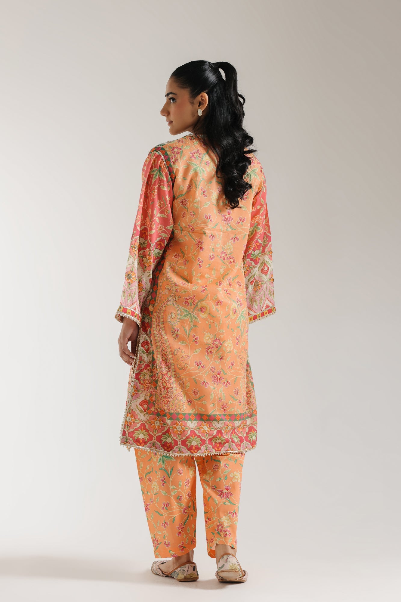 EMBROIDERED SUIT (E3154/103/214)