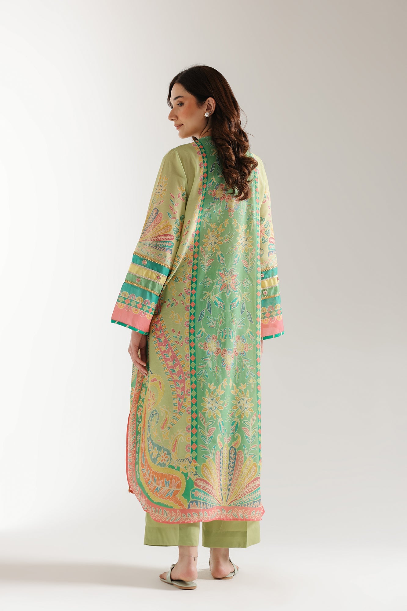 EMBROIDERED SUIT (E3155/103/724)