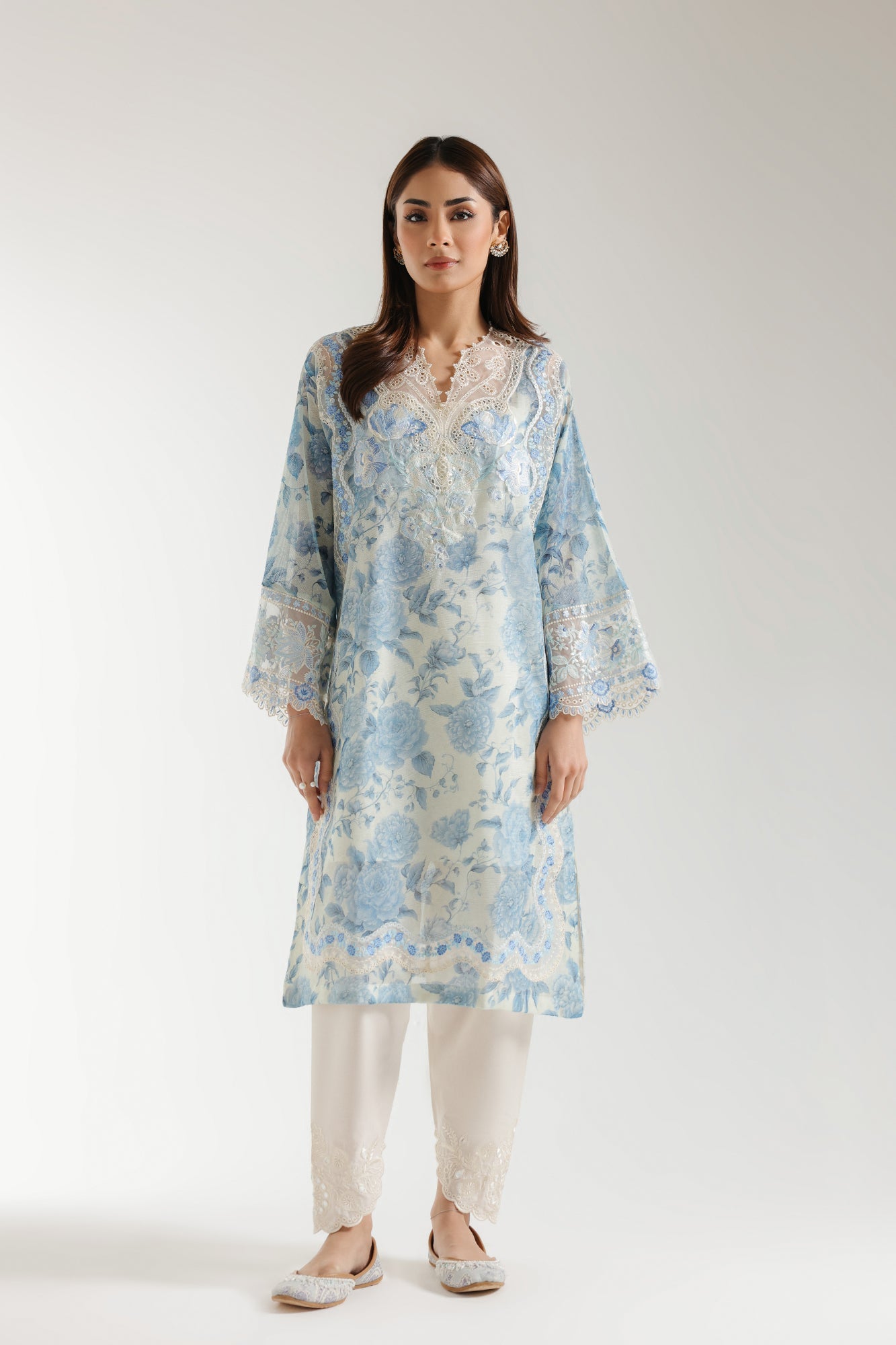 EMBROIDERED SUIT (E3195/103/004)