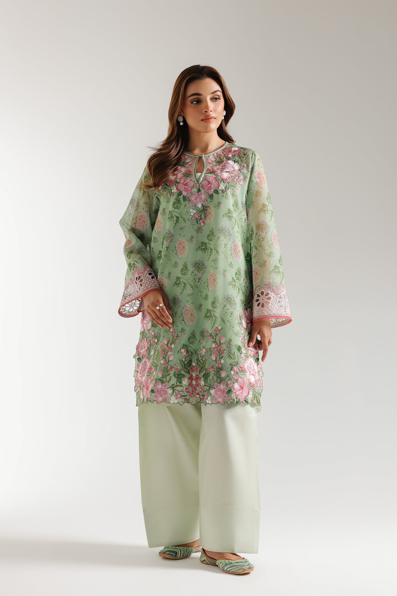 EMBROIDERED SUIT (E3202/103/130)