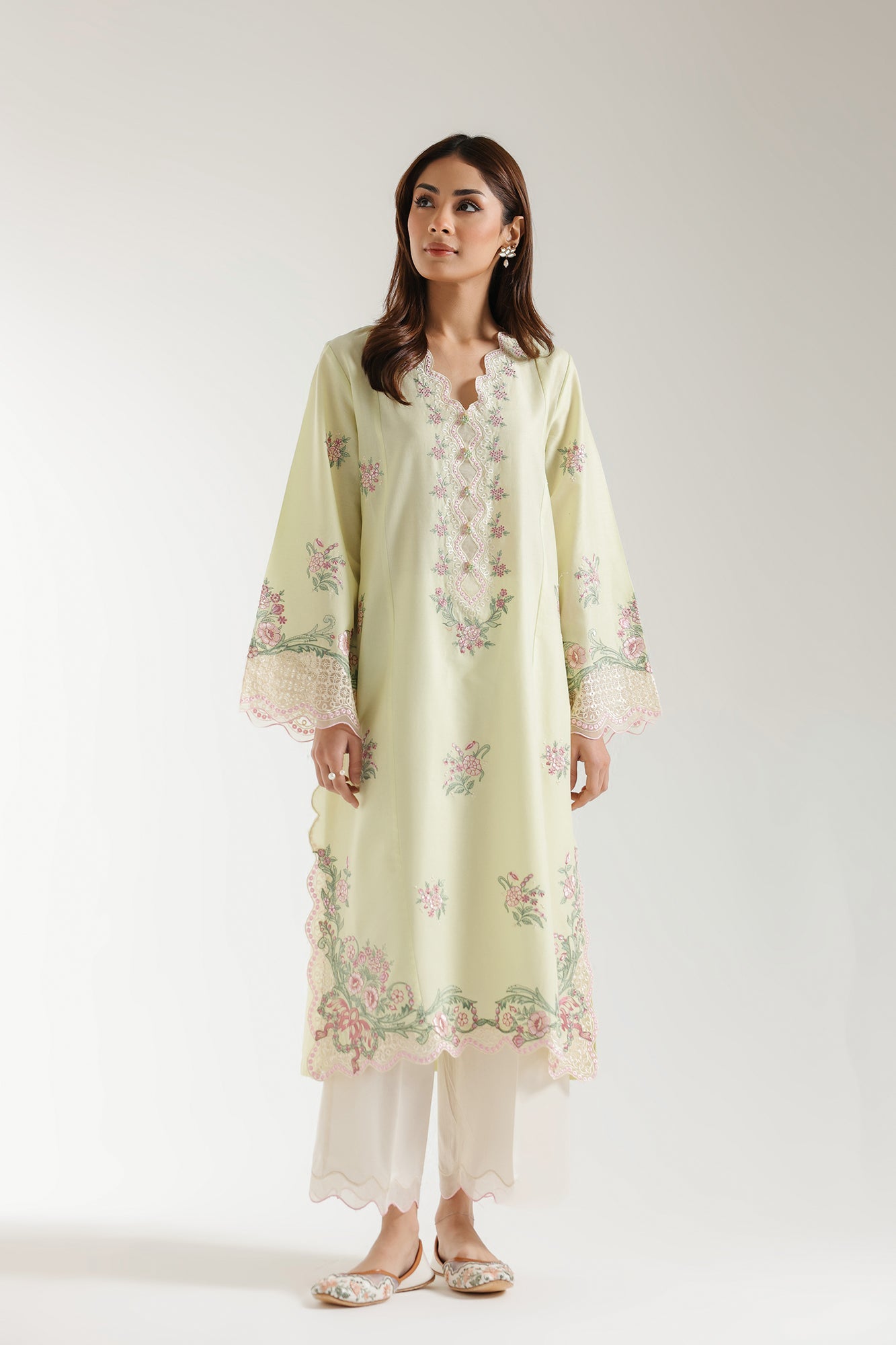 EMBROIDERED SUIT (E3210/103/110)