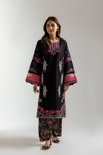 EMBROIDERED SUIT (E103/902/3243)
