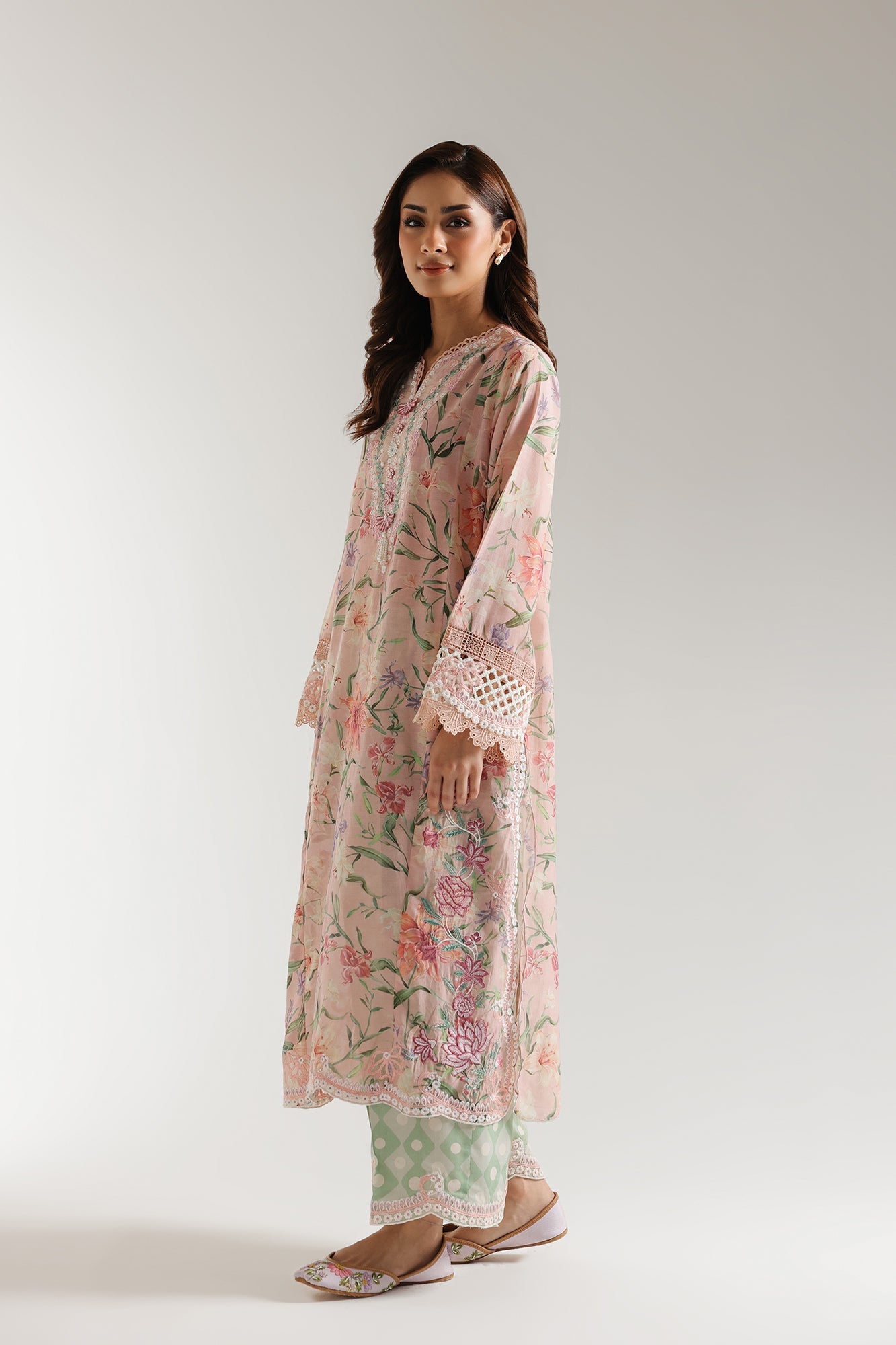 EMBROIDERED SUIT (E103/316/3261)