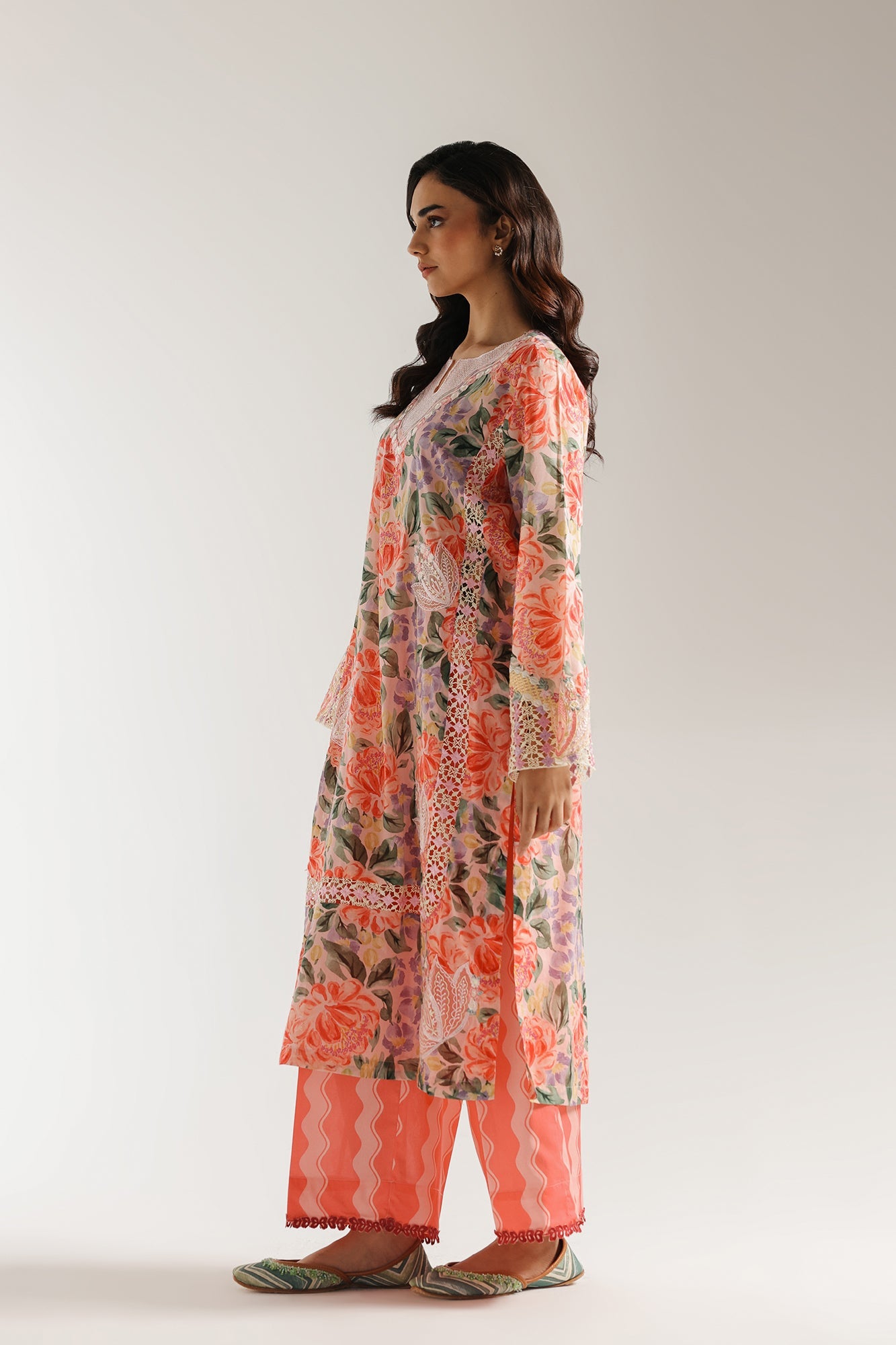EMBROIDERED SUIT (E103/531/3275)
