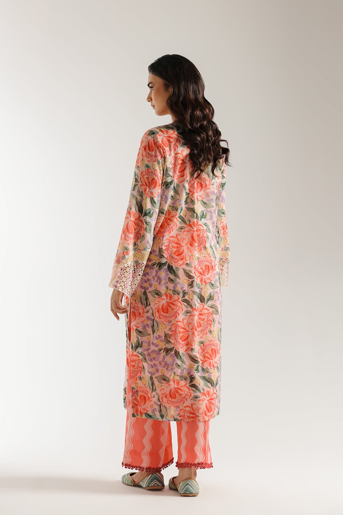 EMBROIDERED SUIT (E103/531/3275)