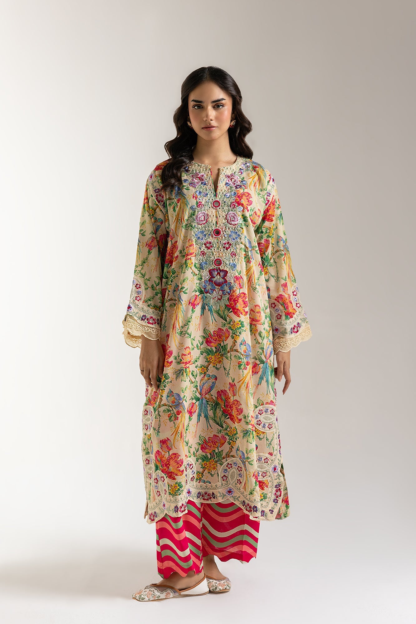 EMBROIDERED SUIT (E103/101/3276)