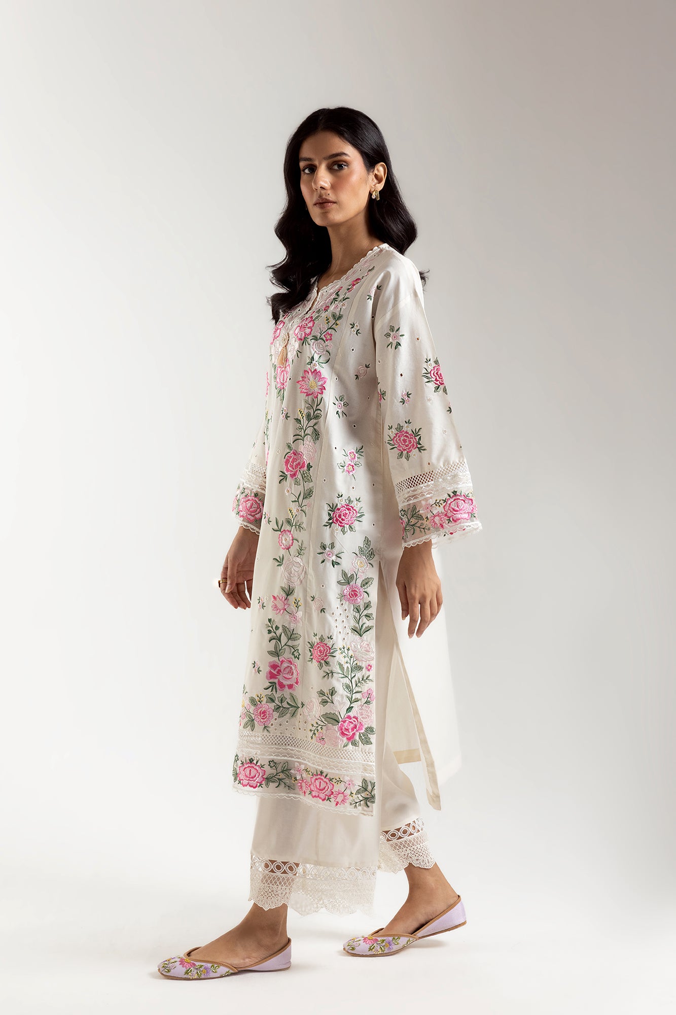 EMBROIDERED SUIT (E103/002/3290)