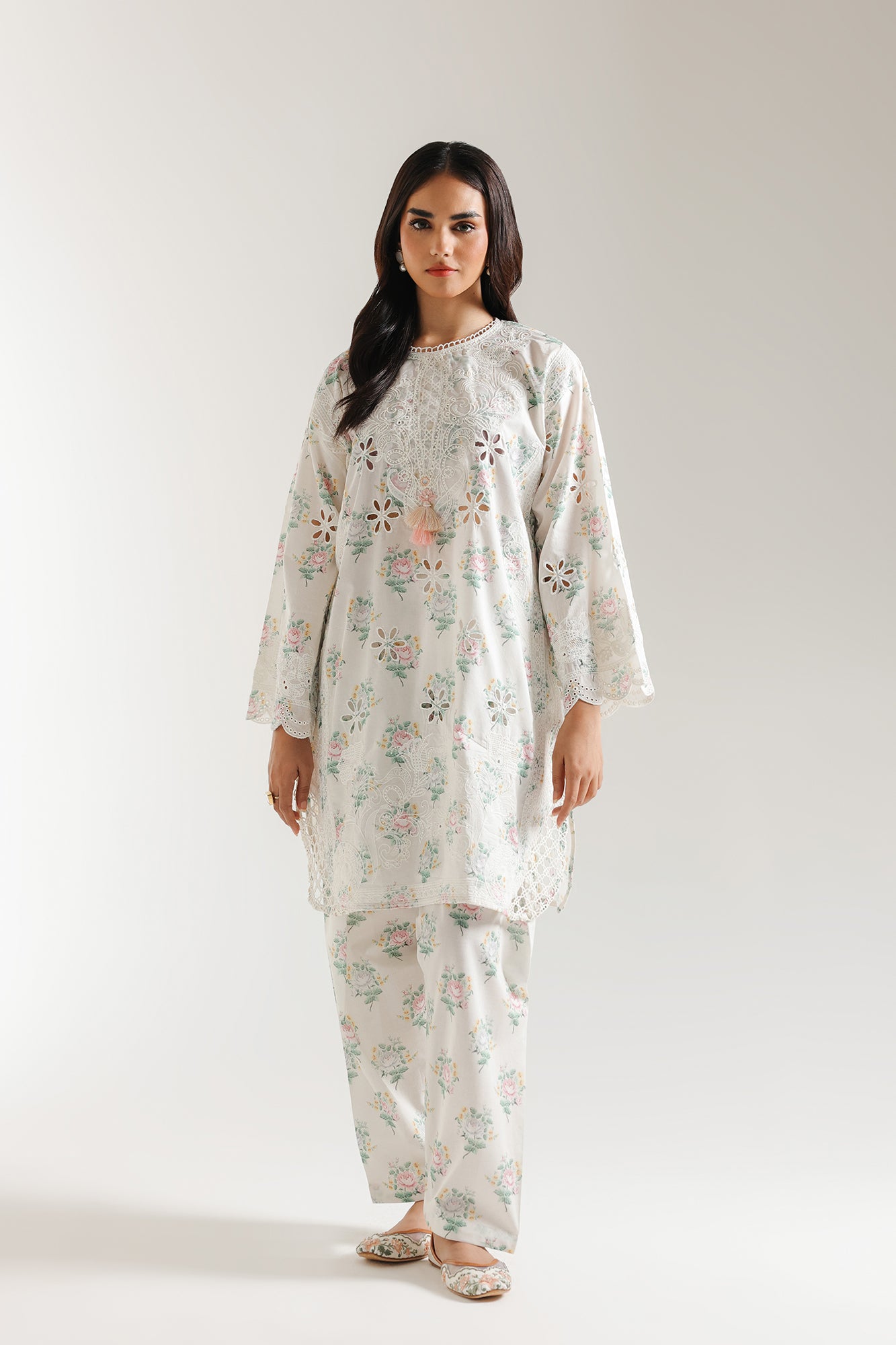 EMBROIDERED SUIT (E103/005/3292)