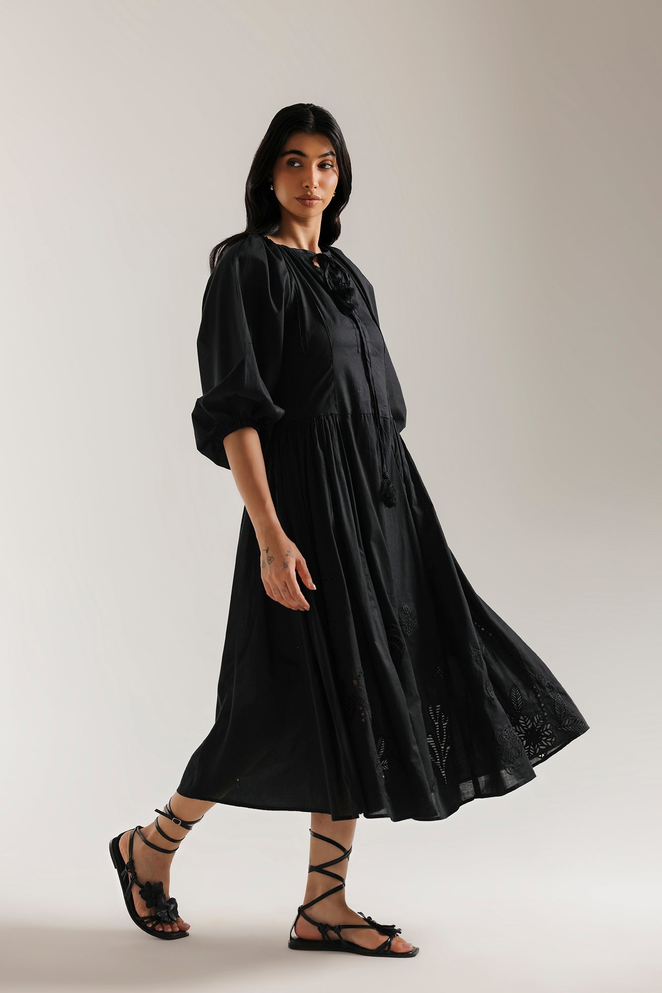 DRESS (E3302/108/901)