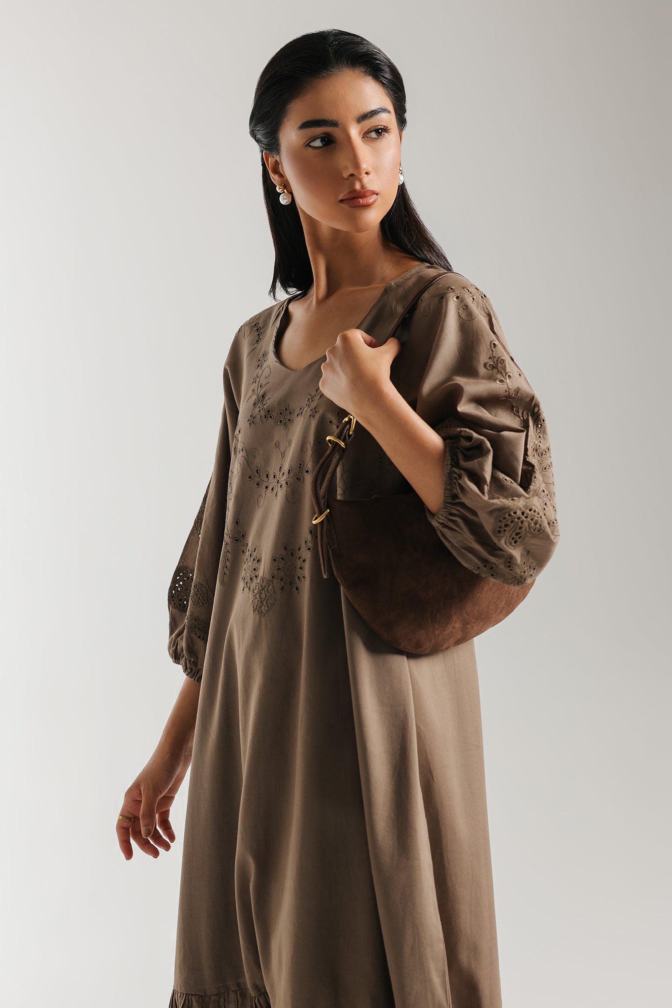 DRESS (E3304/108/801)