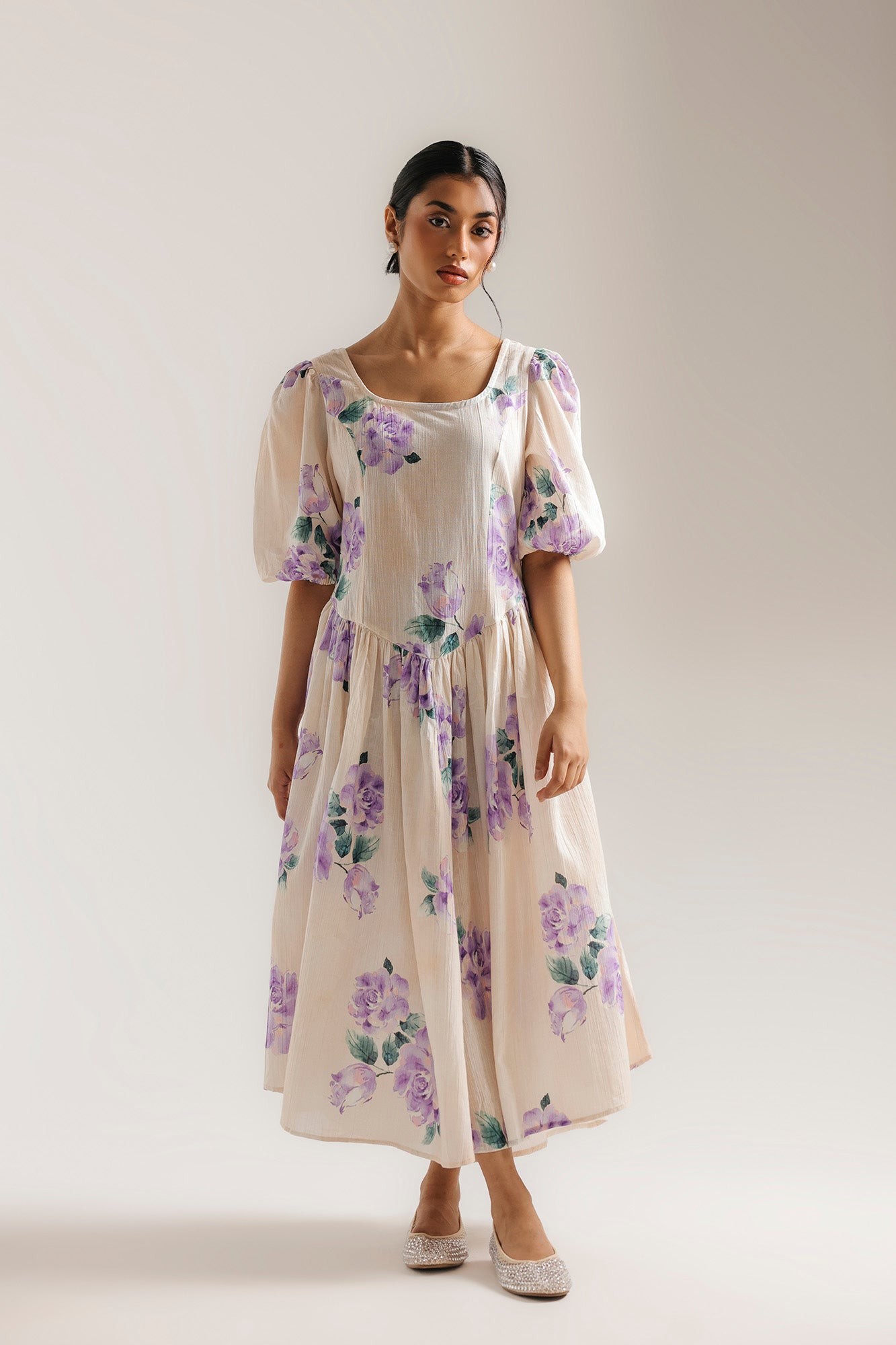 DRESS (E3305/108/004)