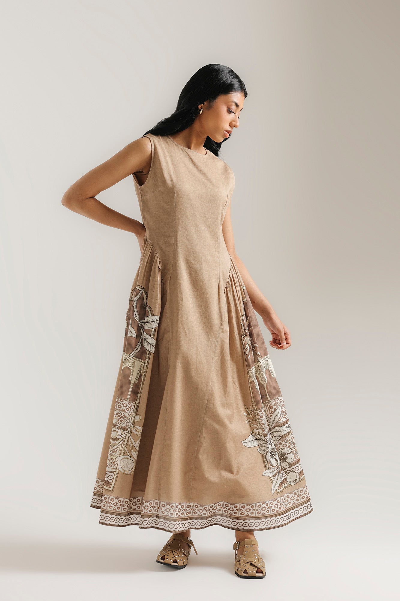 DRESS (E3311/108/007)