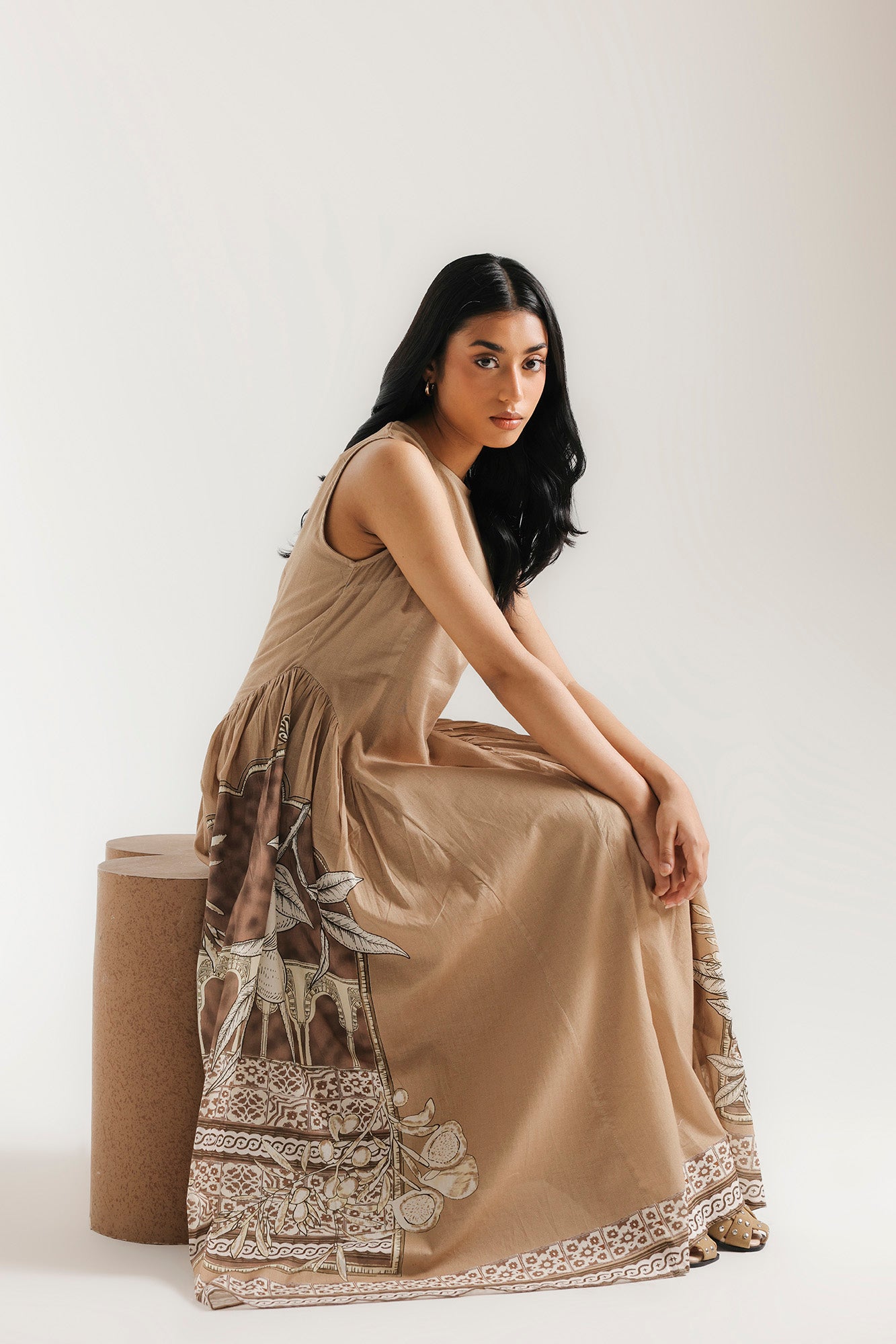 DRESS (E3311/108/007)