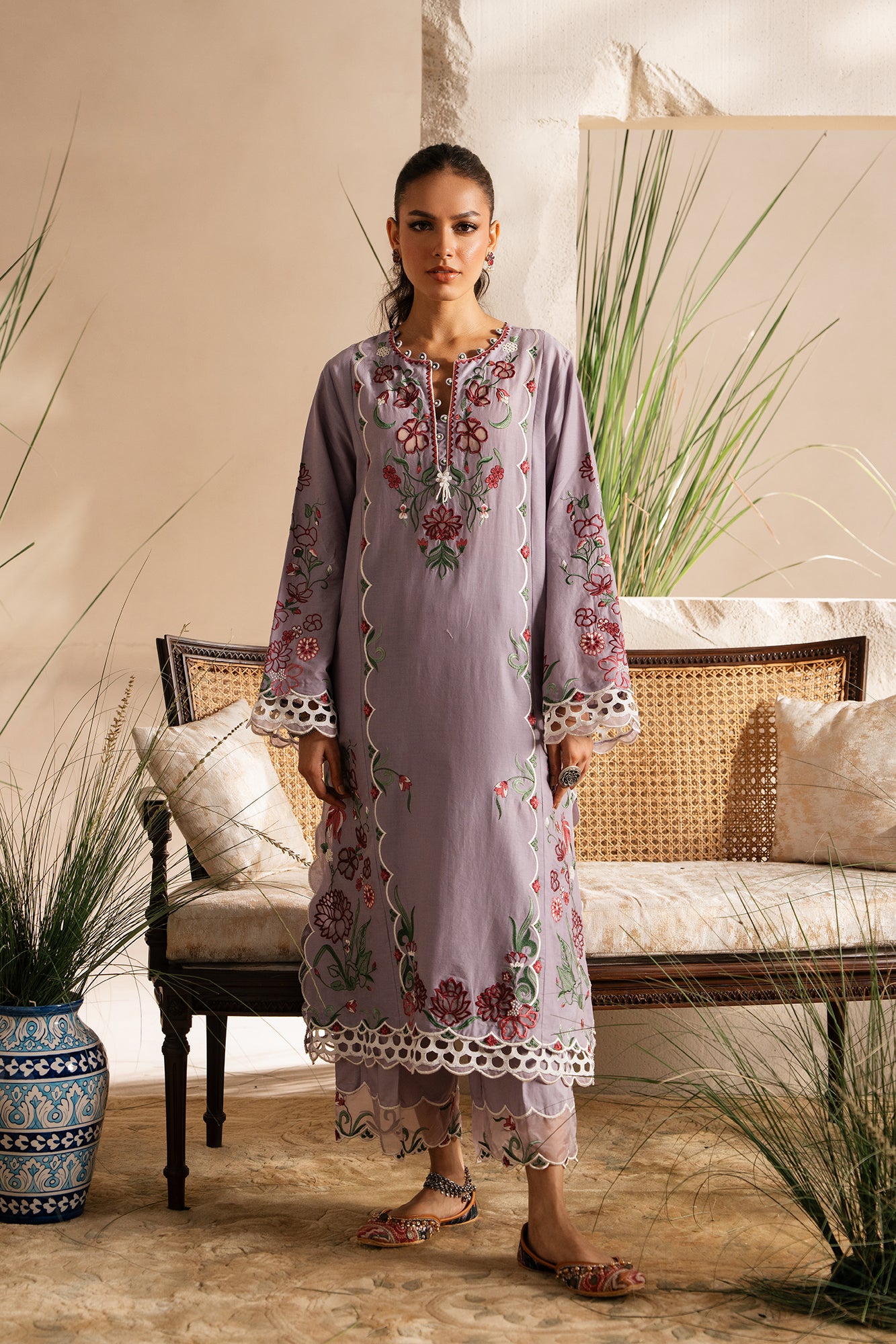 EMBROIDERED SUIT (E103/511/3312)