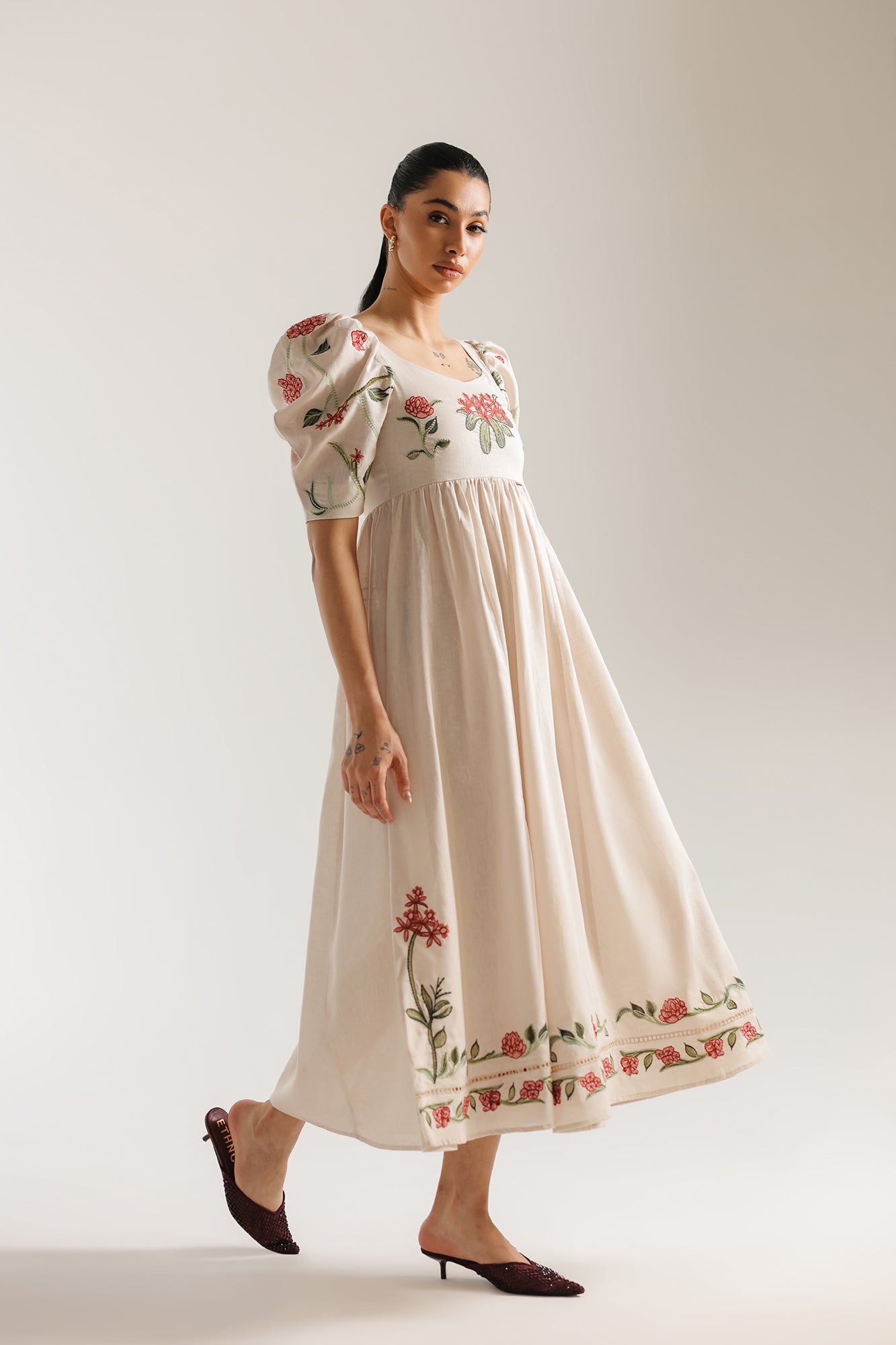 DRESS (E3315/108/005)