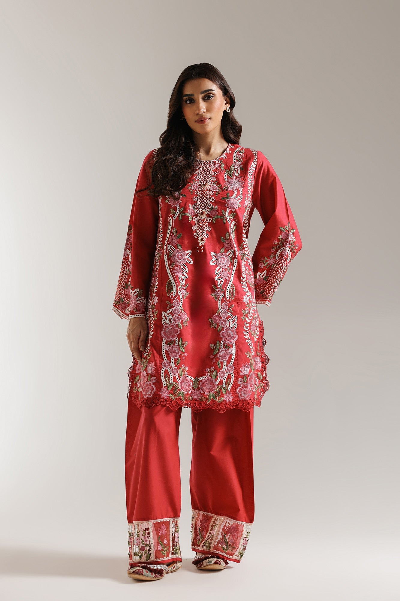 EMBROIDERED SUIT (E103/405/3322)