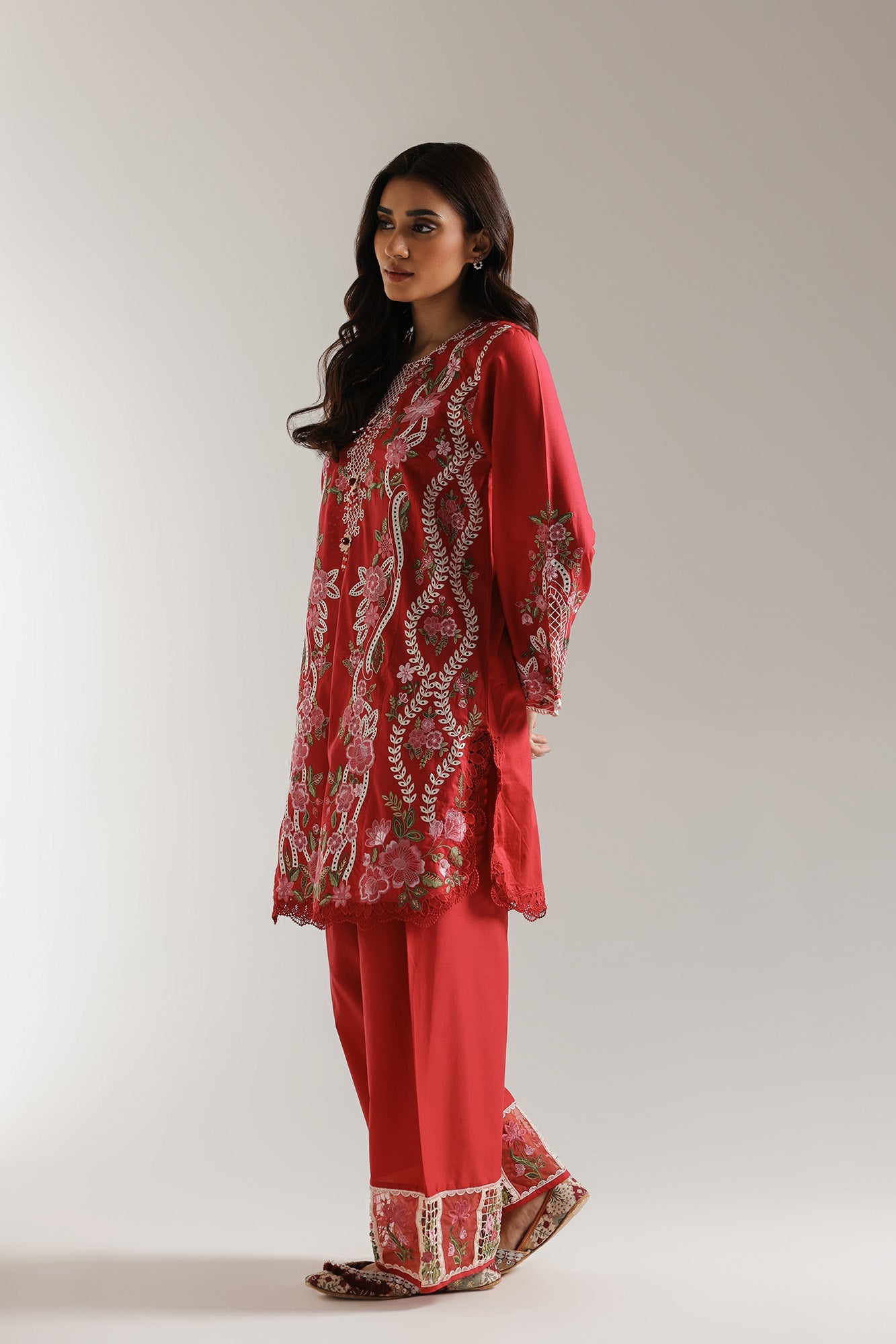 EMBROIDERED SUIT (E103/405/3322)