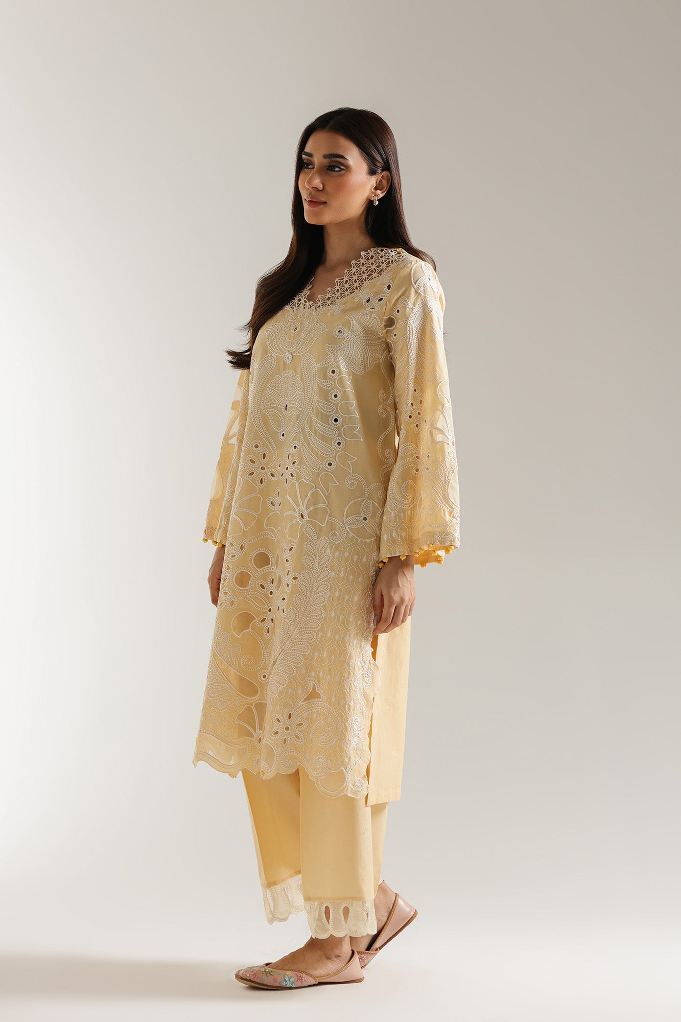 EMBROIDERED SUIT (E103/115/3324)