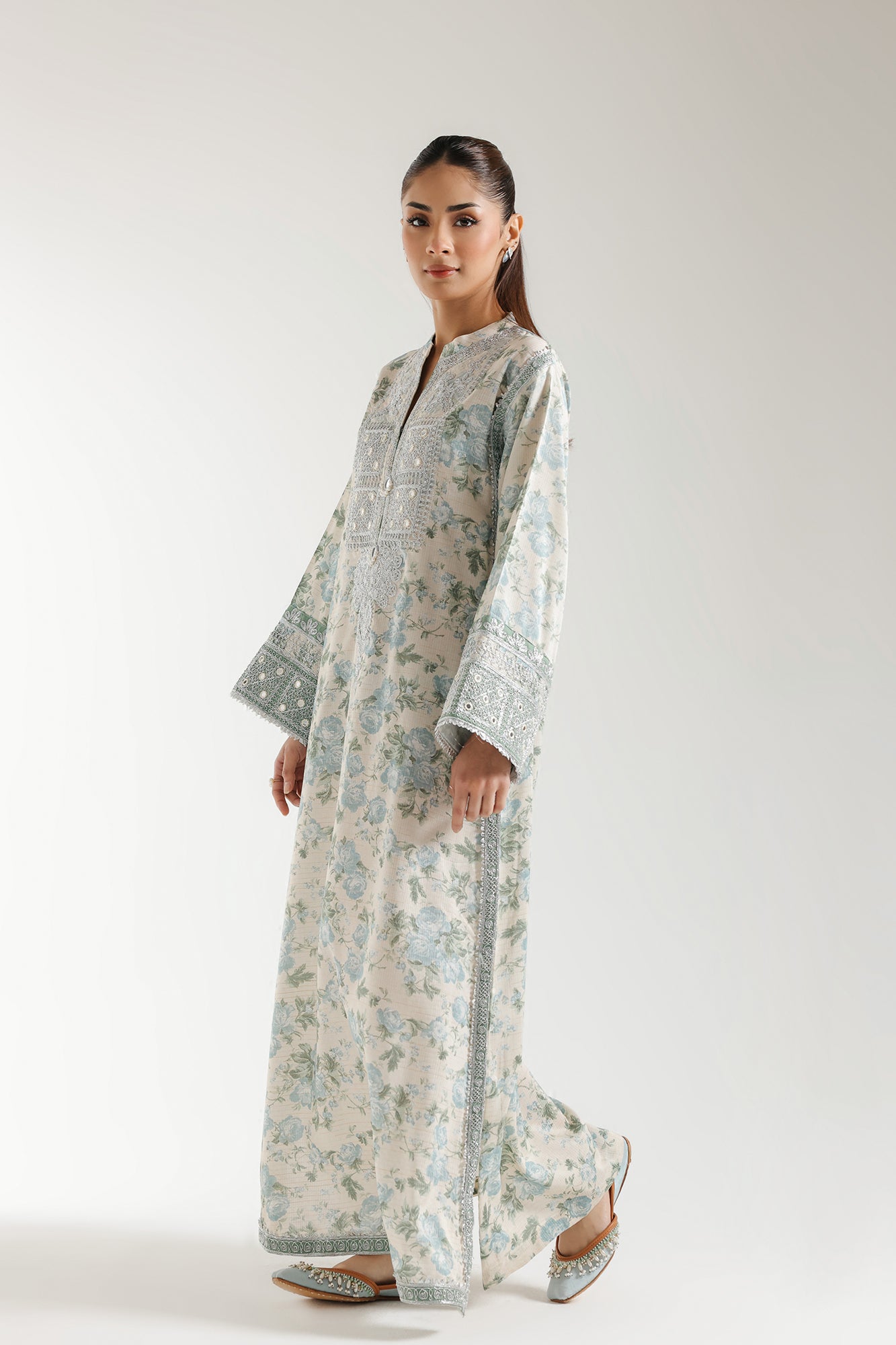 EMBROIDERED SHIRT (E3338/103/002)