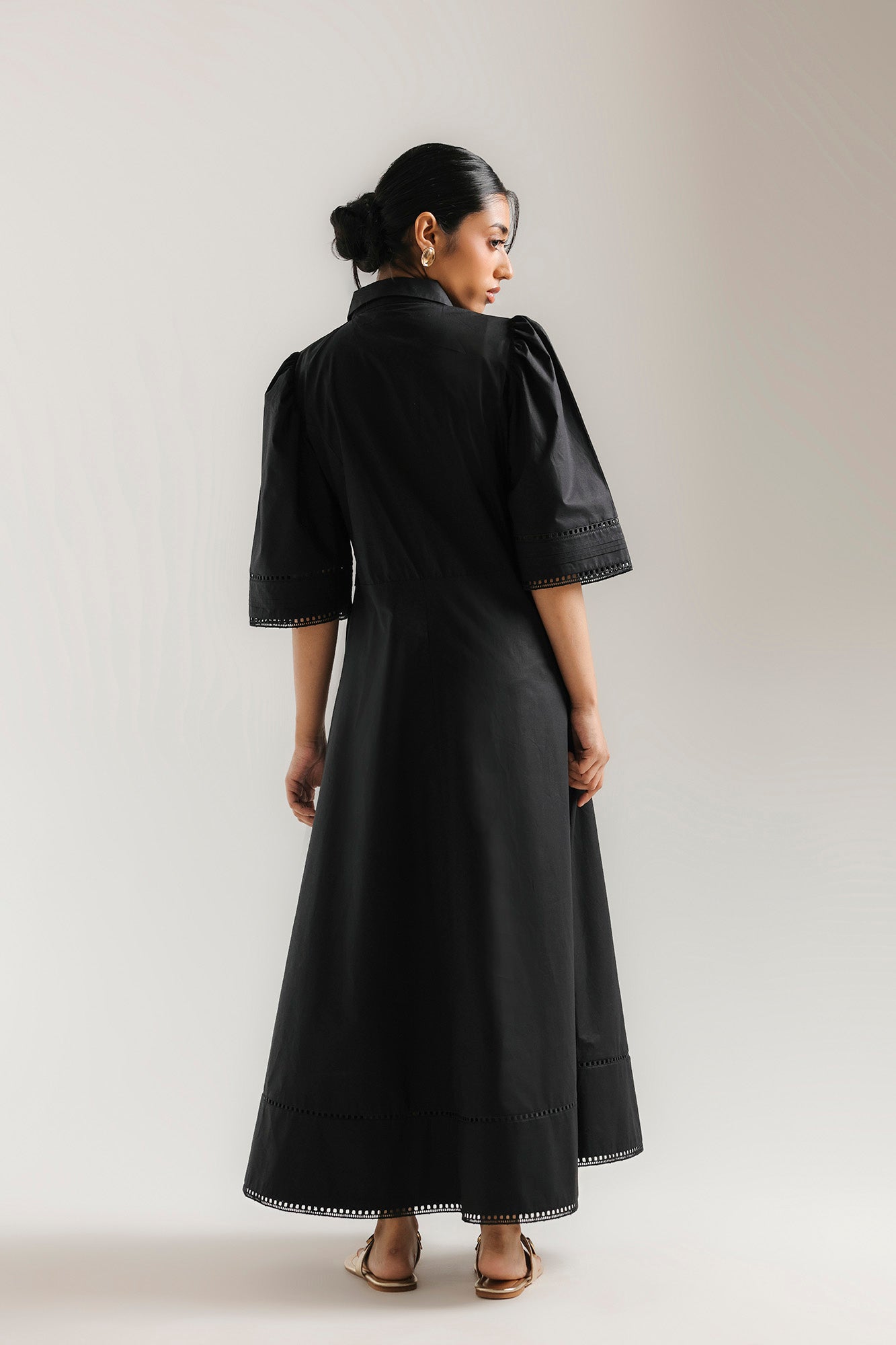 DRESS (E3353/108/901)