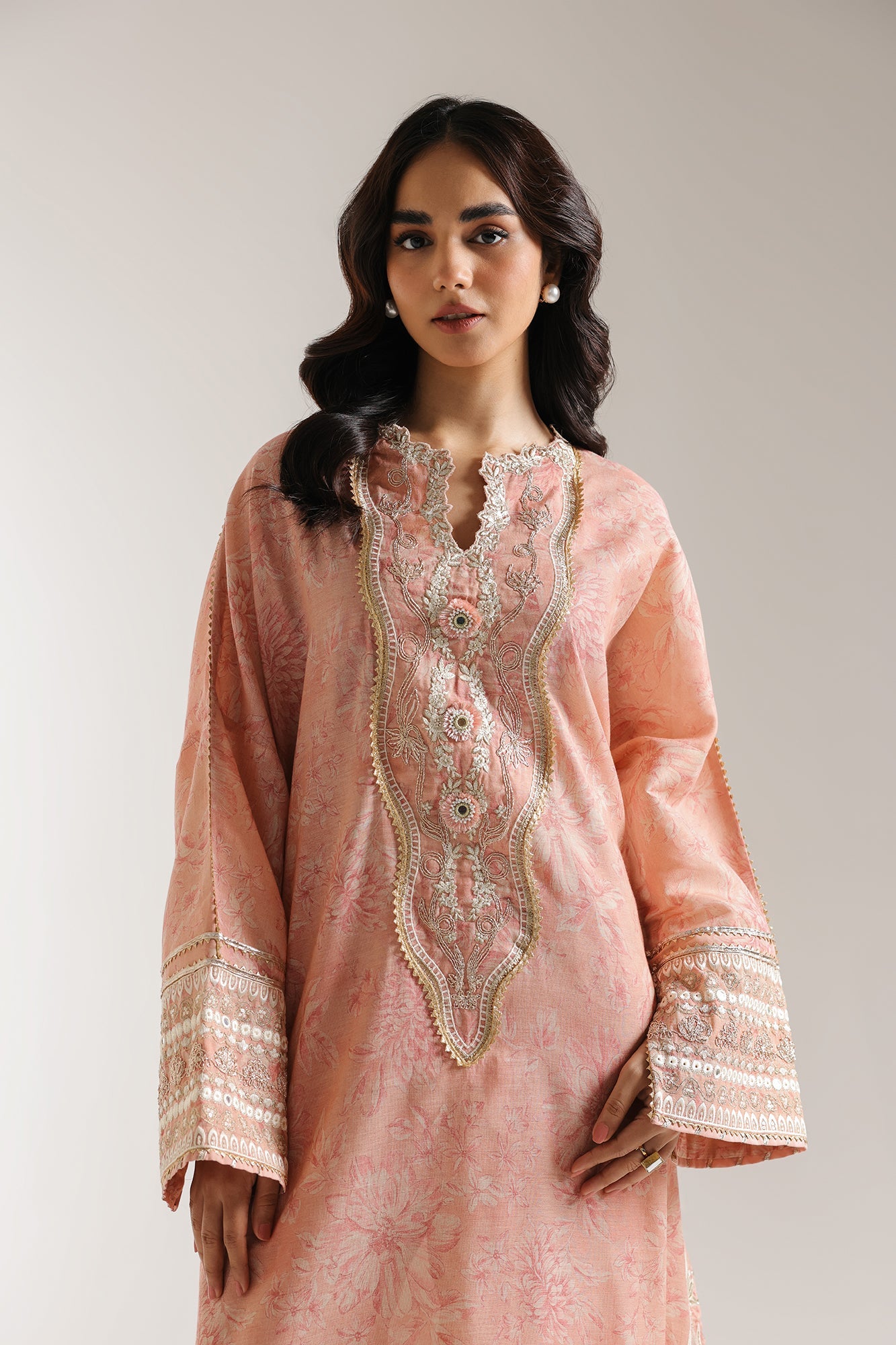 EMBROIDERED SUIT (E3359/103/326)