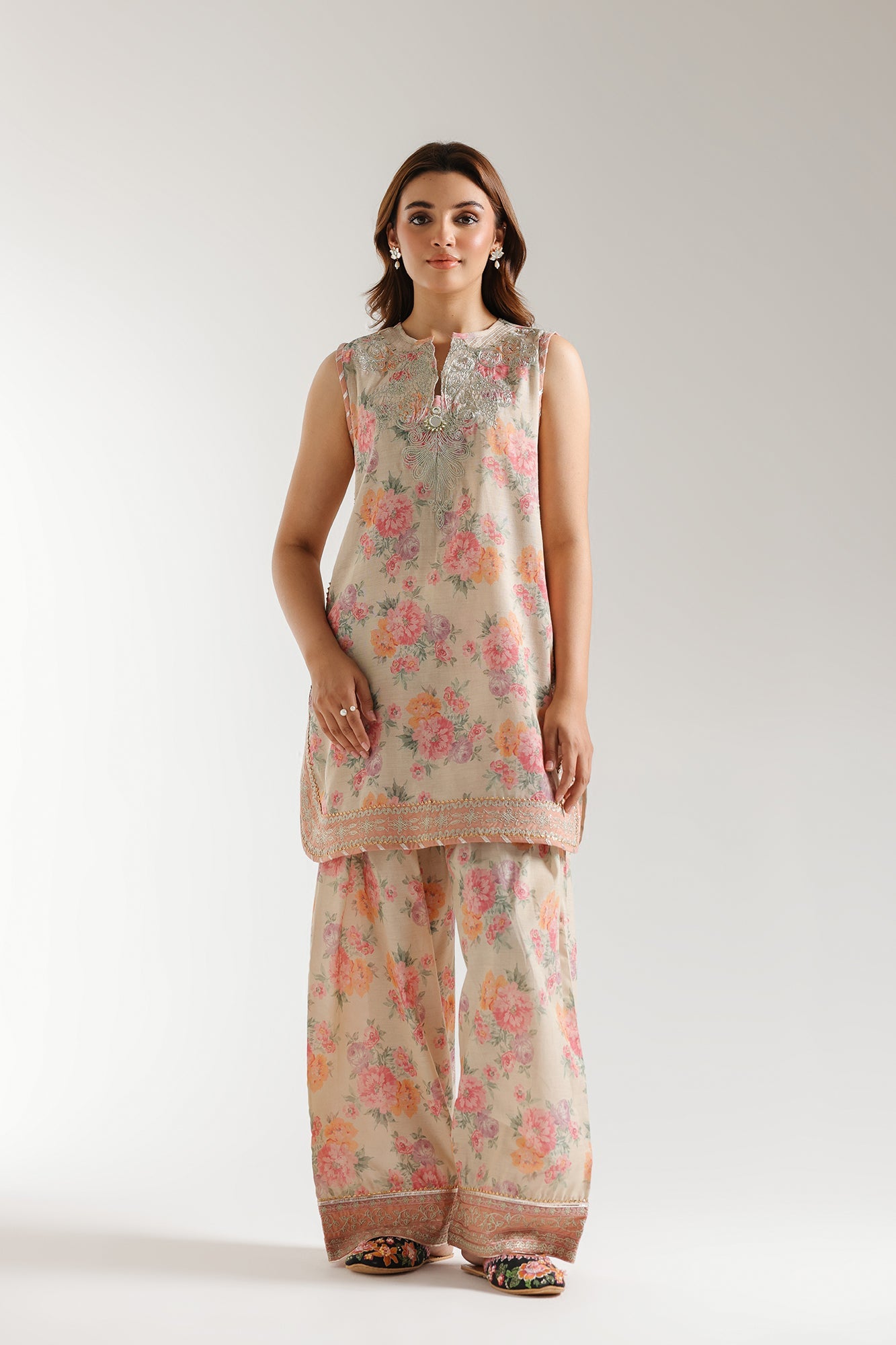 EMBROIDERED SUIT (E3363/103/113)