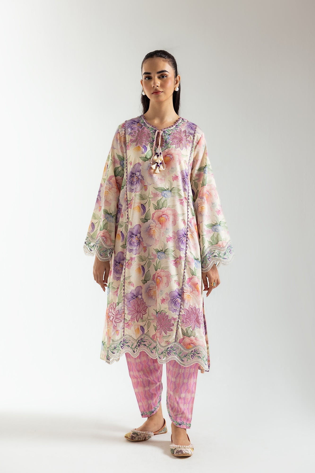 EMBROIDERED SUIT (E103/002/3376)