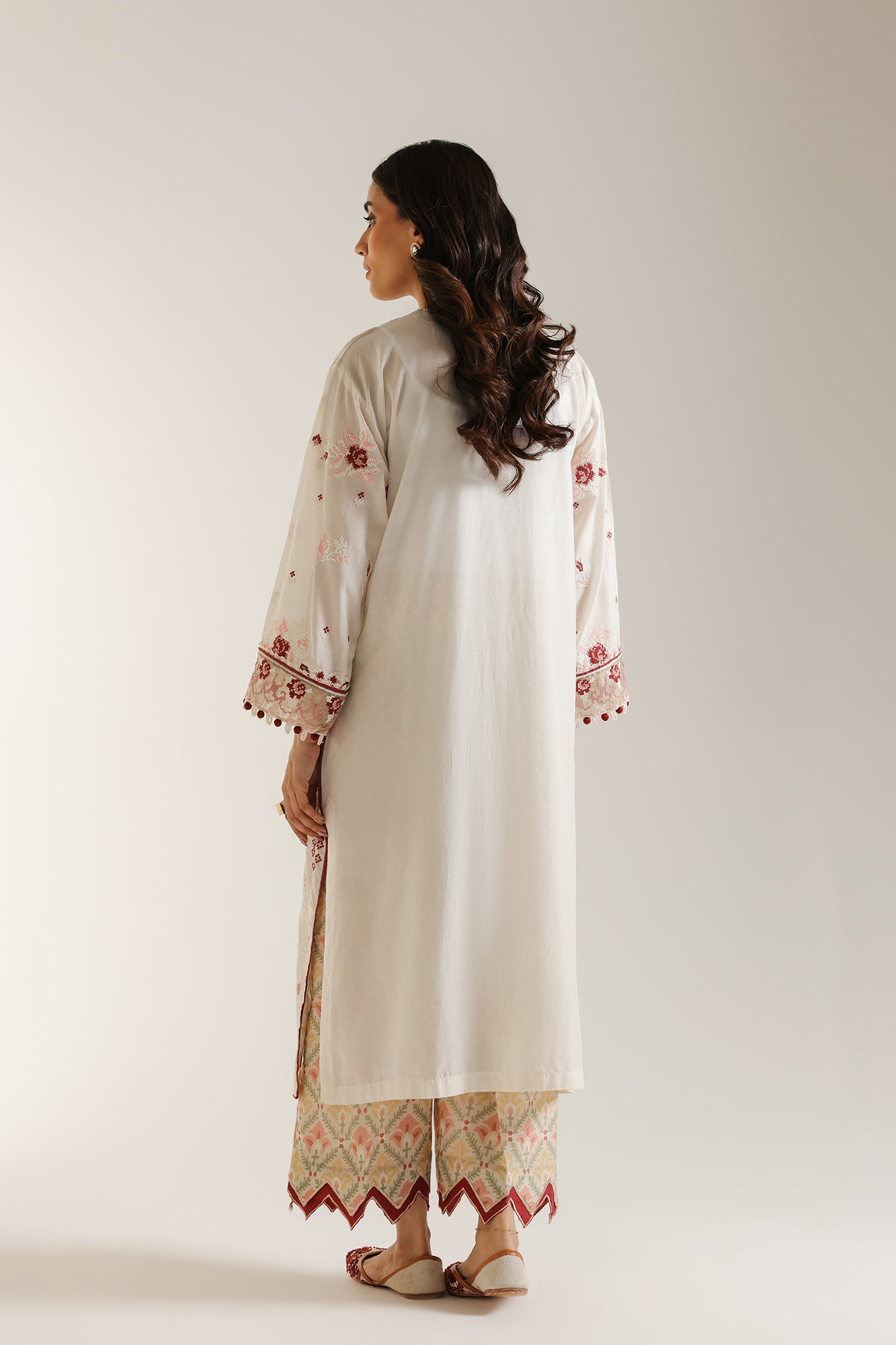 EMBROIDERED SUIT (E3398/103/004)