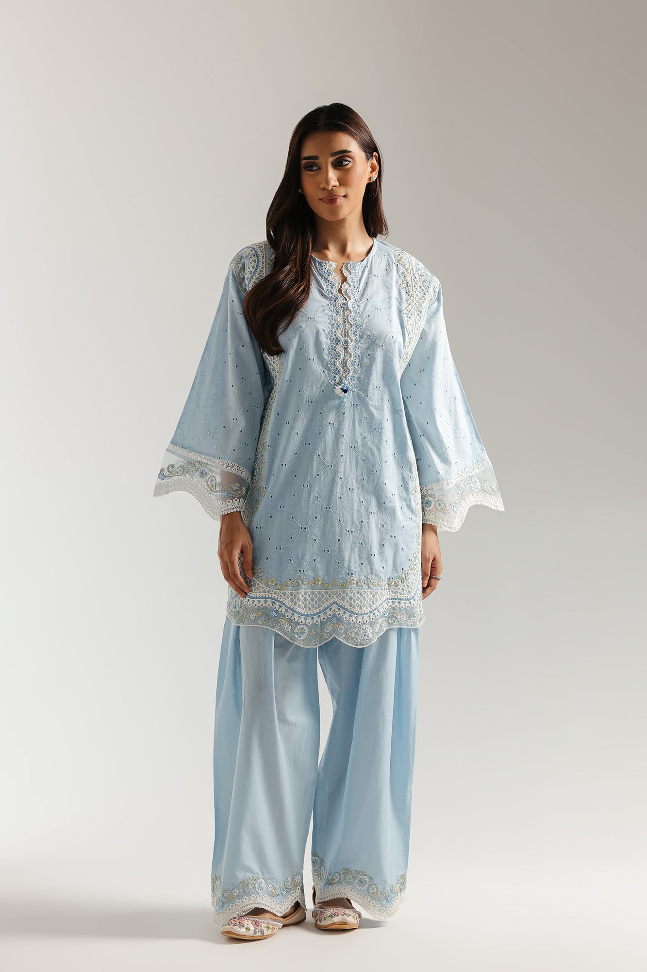 EMBROIDERED SUIT (E3408/103/633)