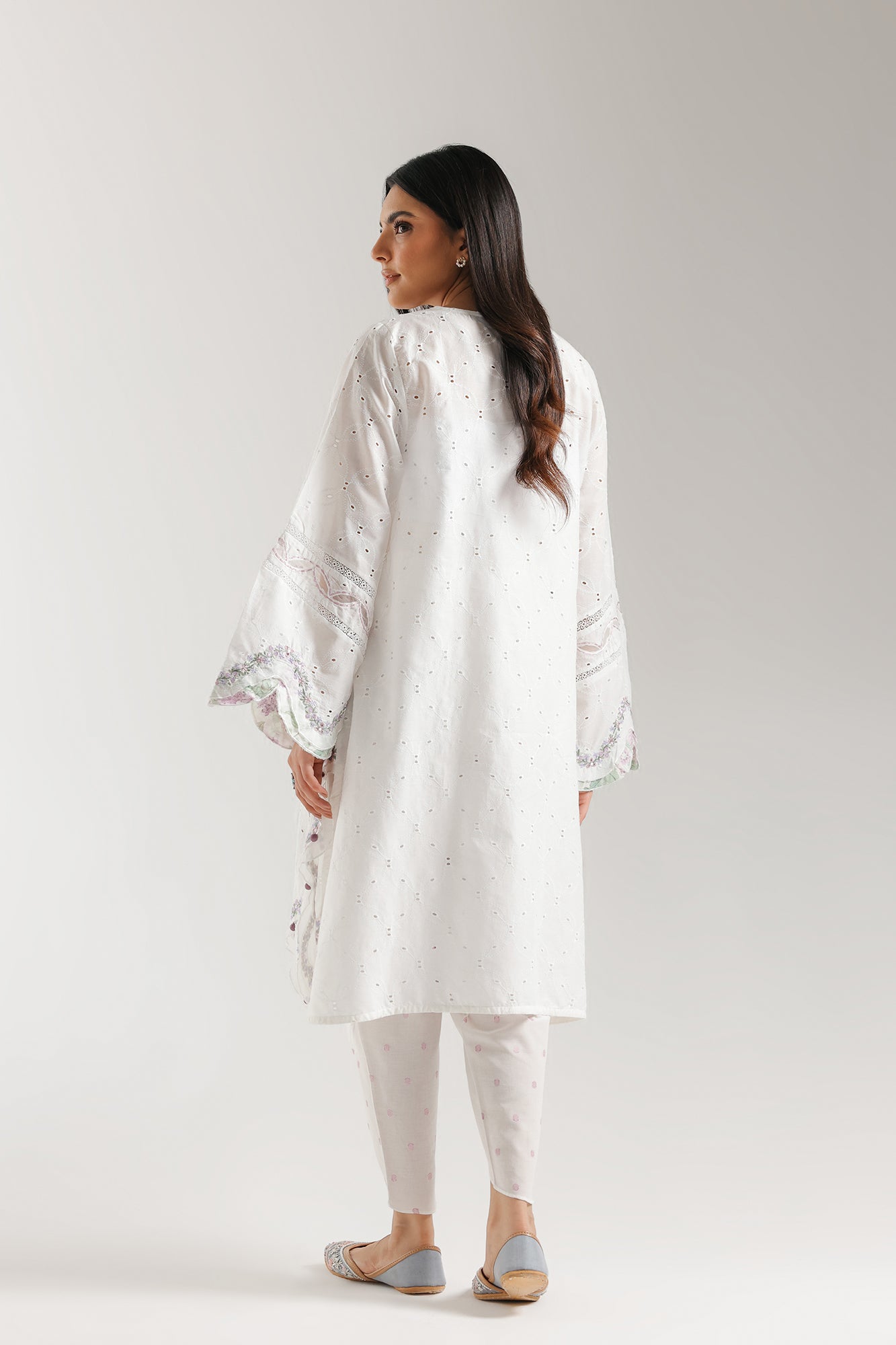 EMBROIDERED SUIT (E3411/103/001)