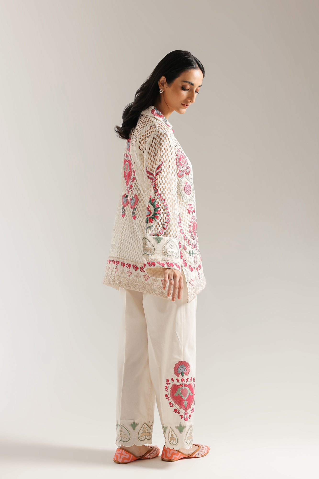 EMBROIDERED SUIT (E3487/103/002)