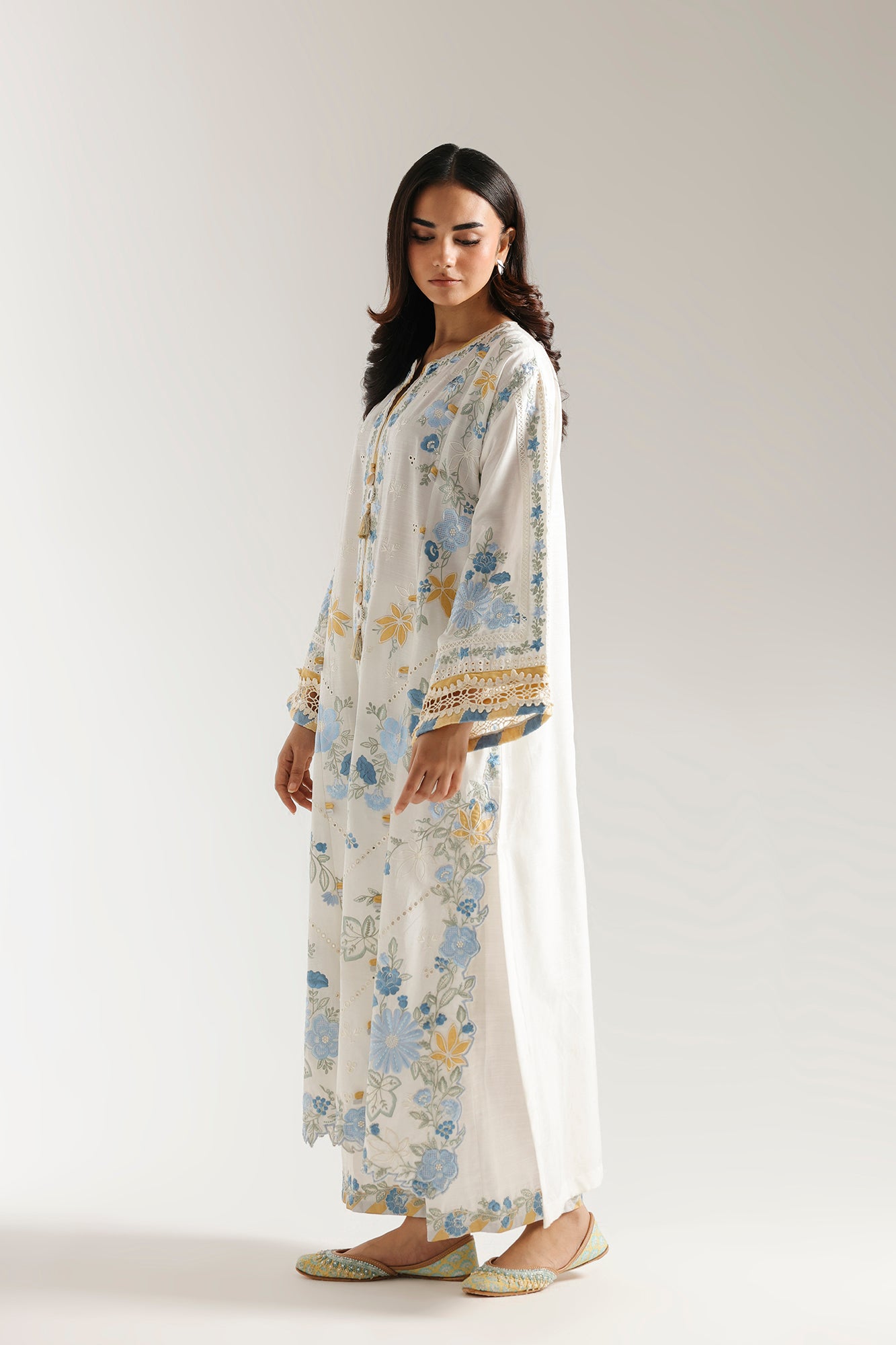 EMBROIDERED SUIT (E3509/103/003)