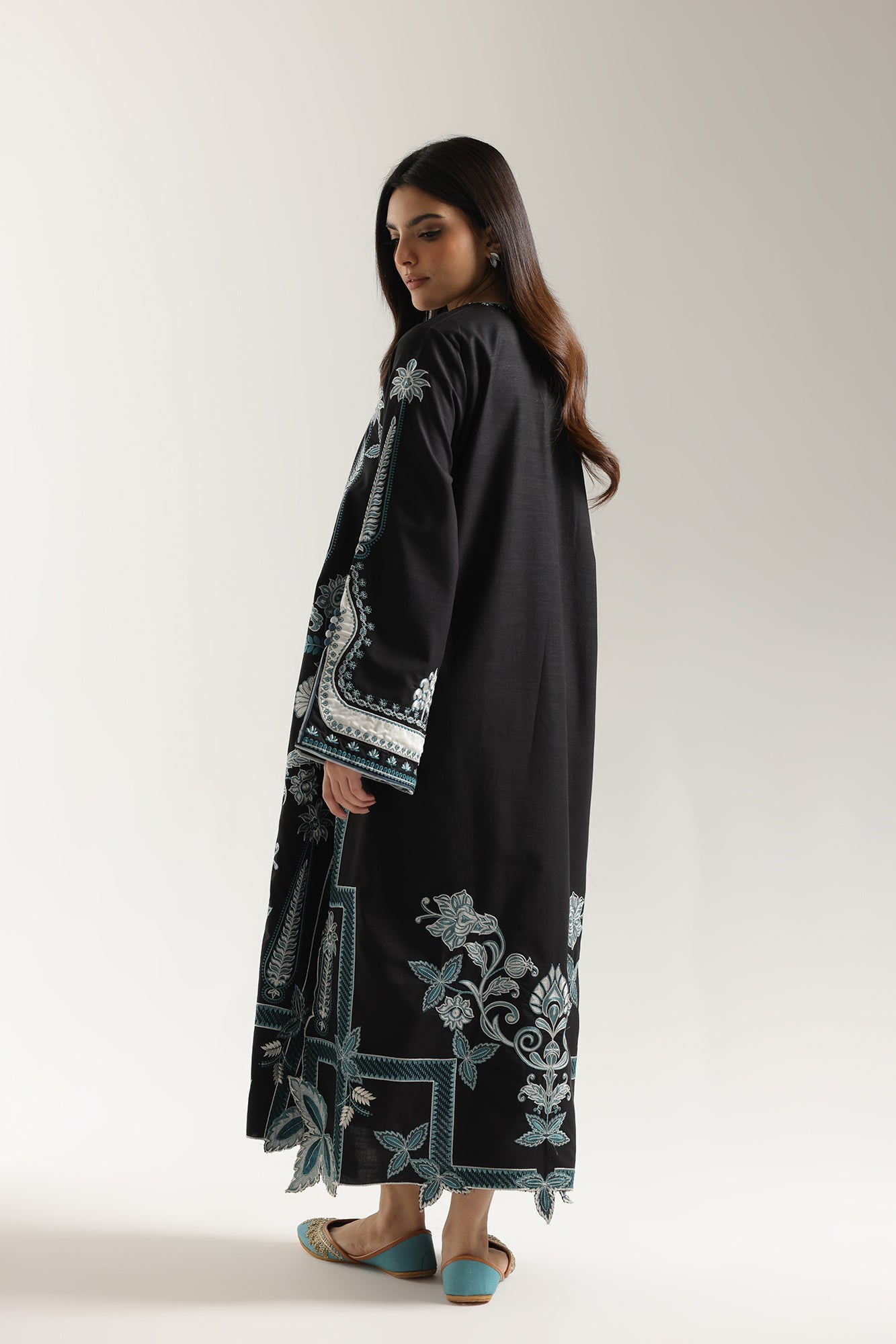 EMBROIDERED SHIRT (E3666/103/901)