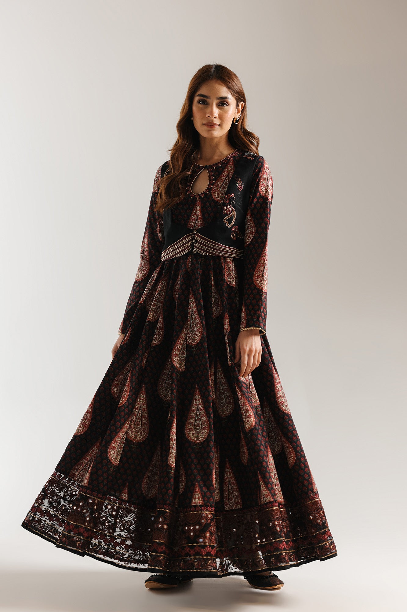 EMBROIDERED PISHWAS (E3735/103/902)