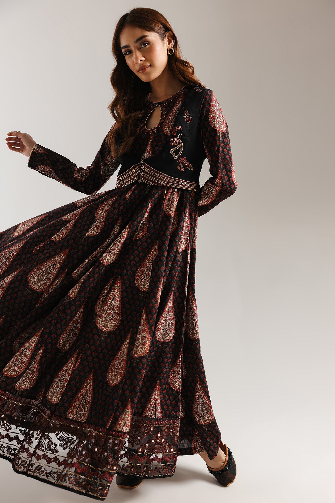 EMBROIDERED PISHWAS (E3735/103/902)