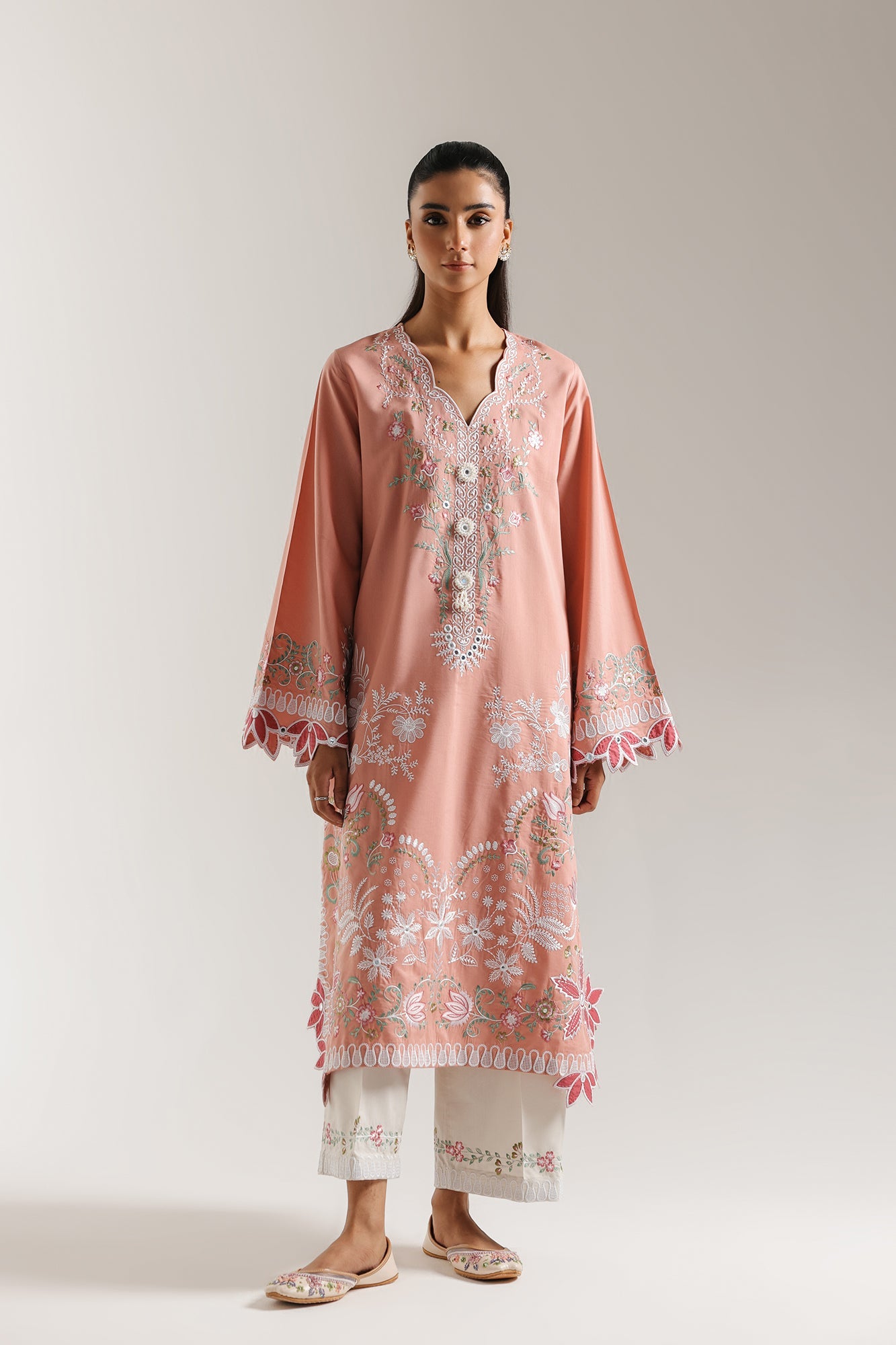 EMBROIDERED SUIT (E3788/103/314)