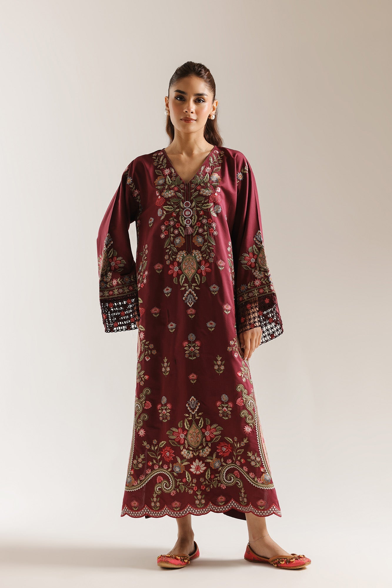 EMBROIDERED SHIRT (E3798/103/520)