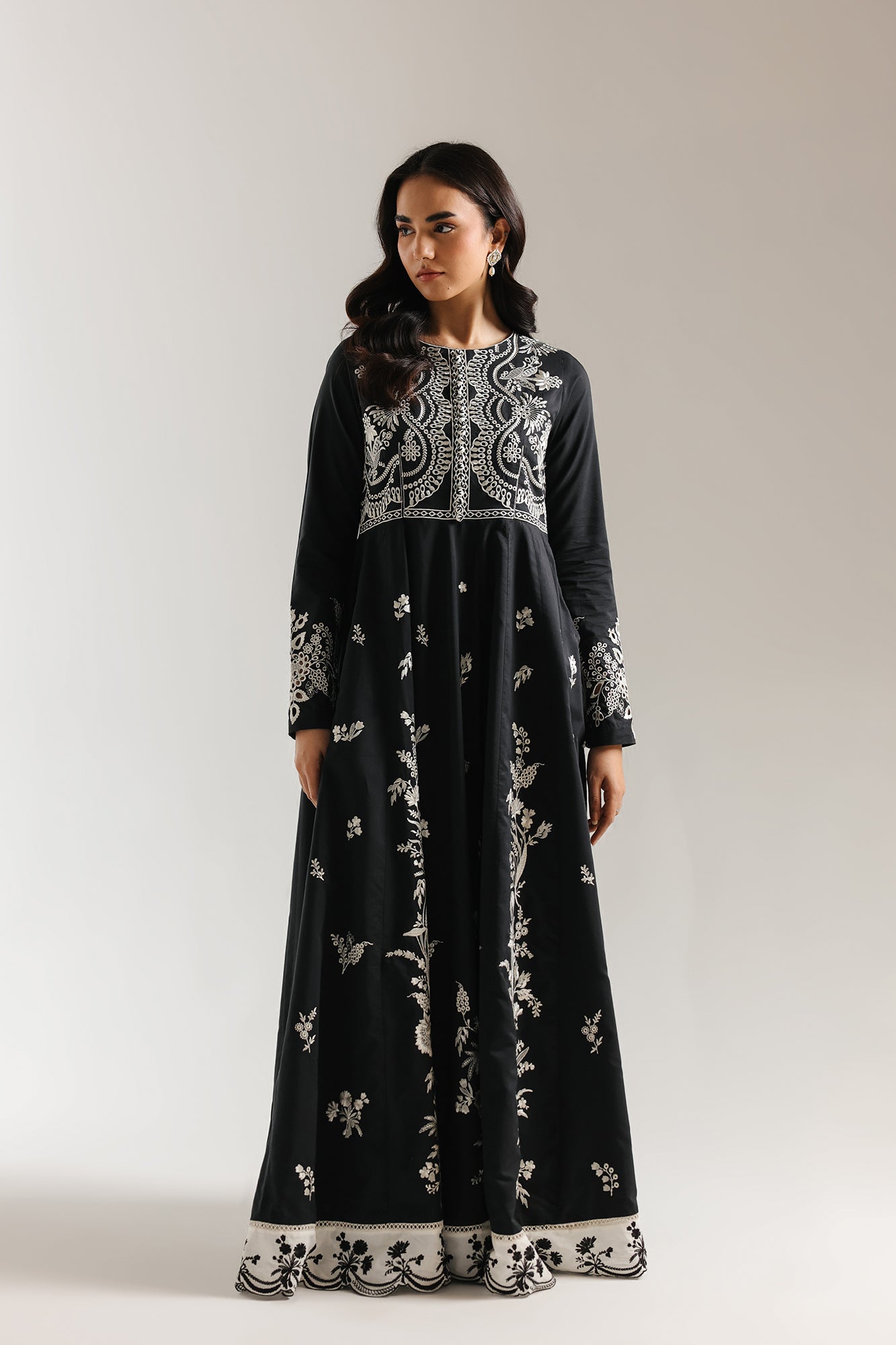 EMBROIDERED PISHWAS (E4077/103/901)
