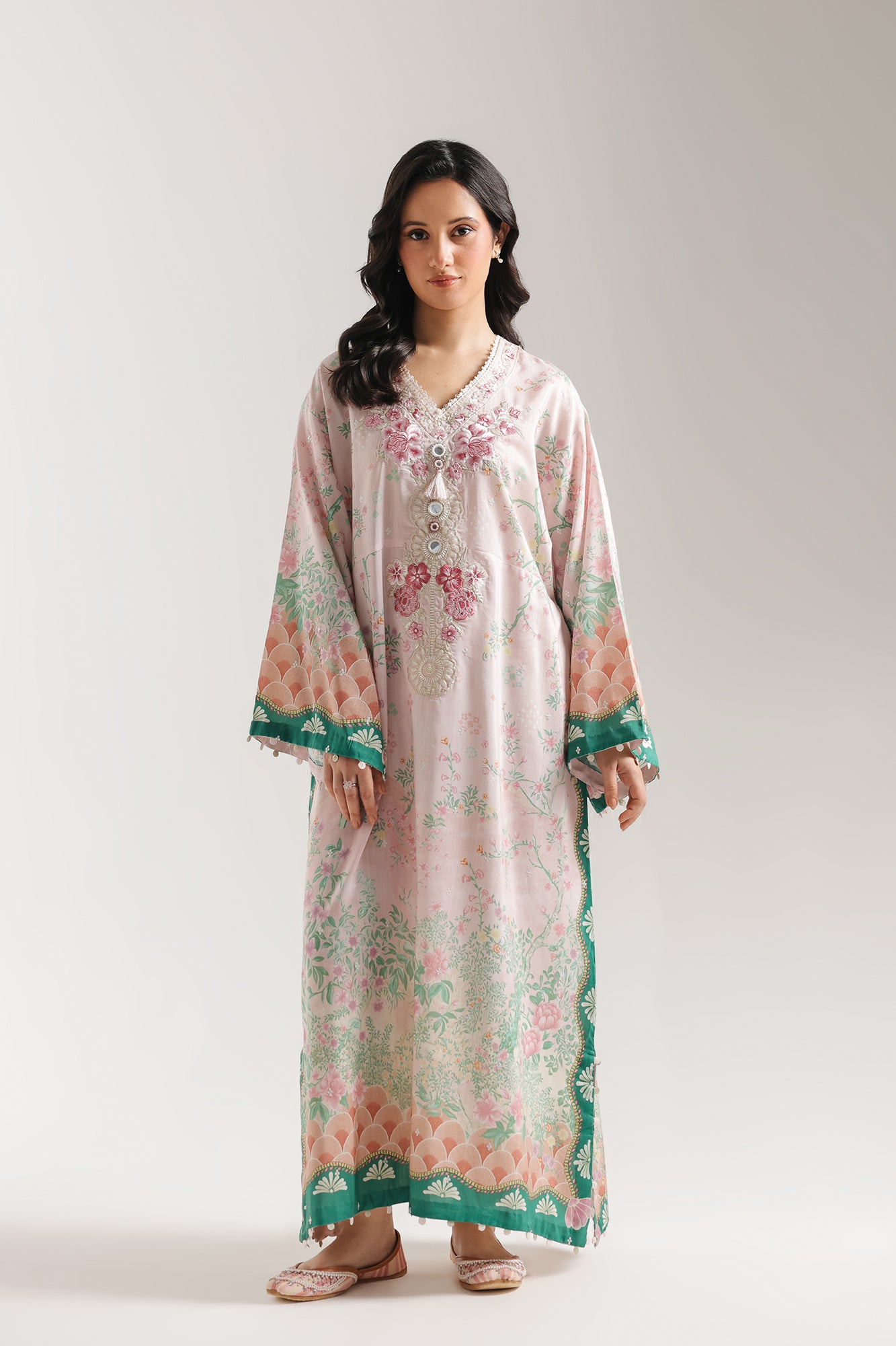 EMBROIDERED KAFTAN (E4091/103/425)
