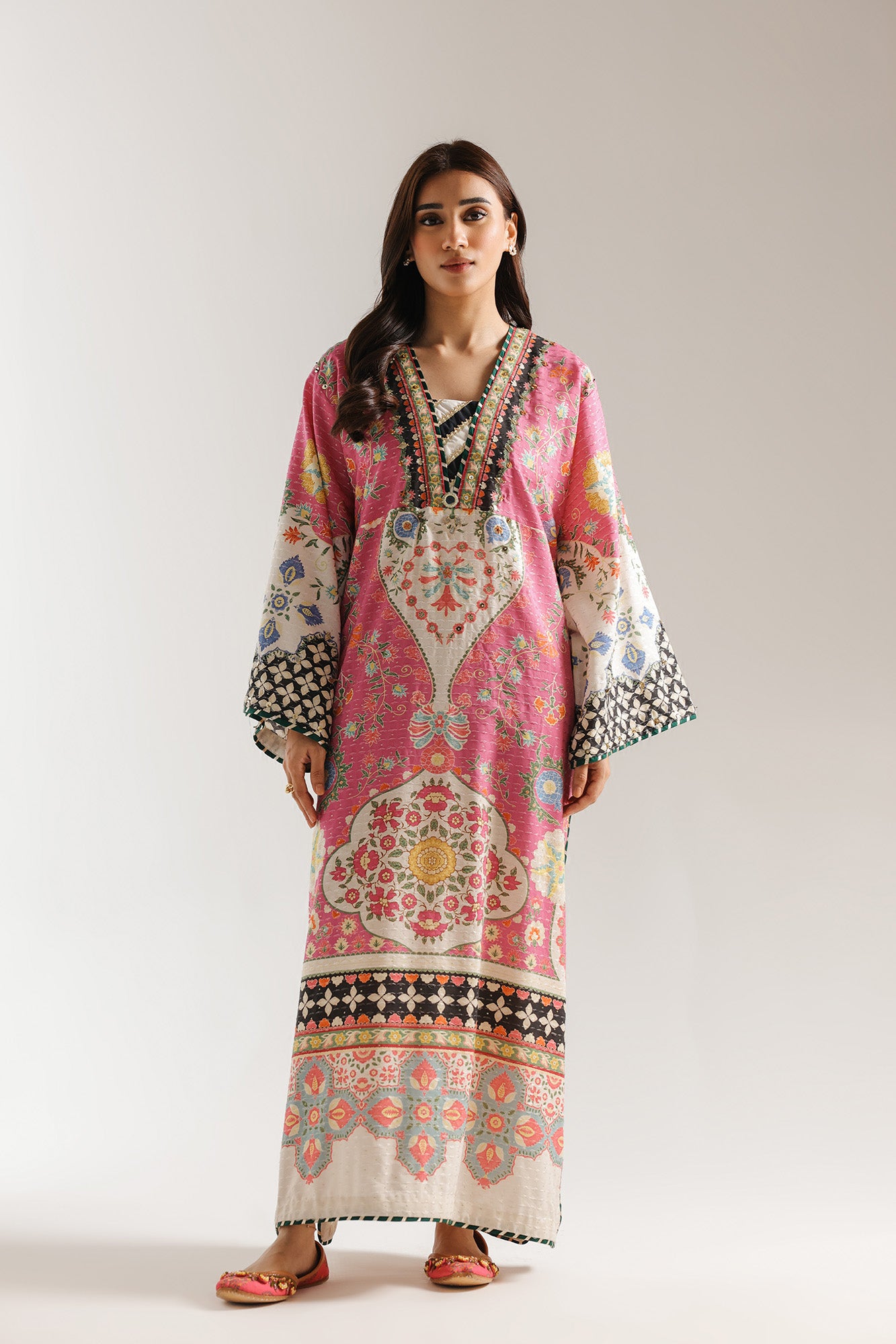 EMBROIDERED DRESS (E4107/103/003)