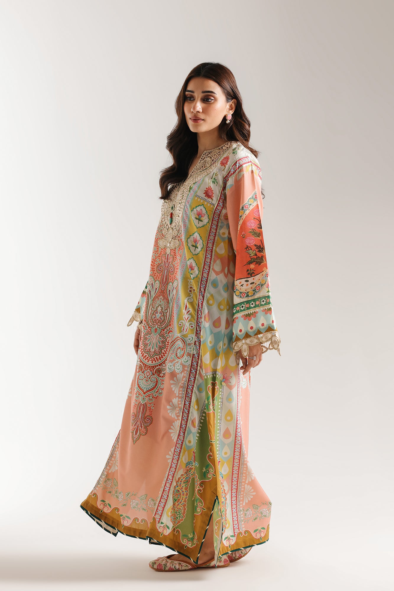 EMBROIDERED DRESS (E4115/103/325)